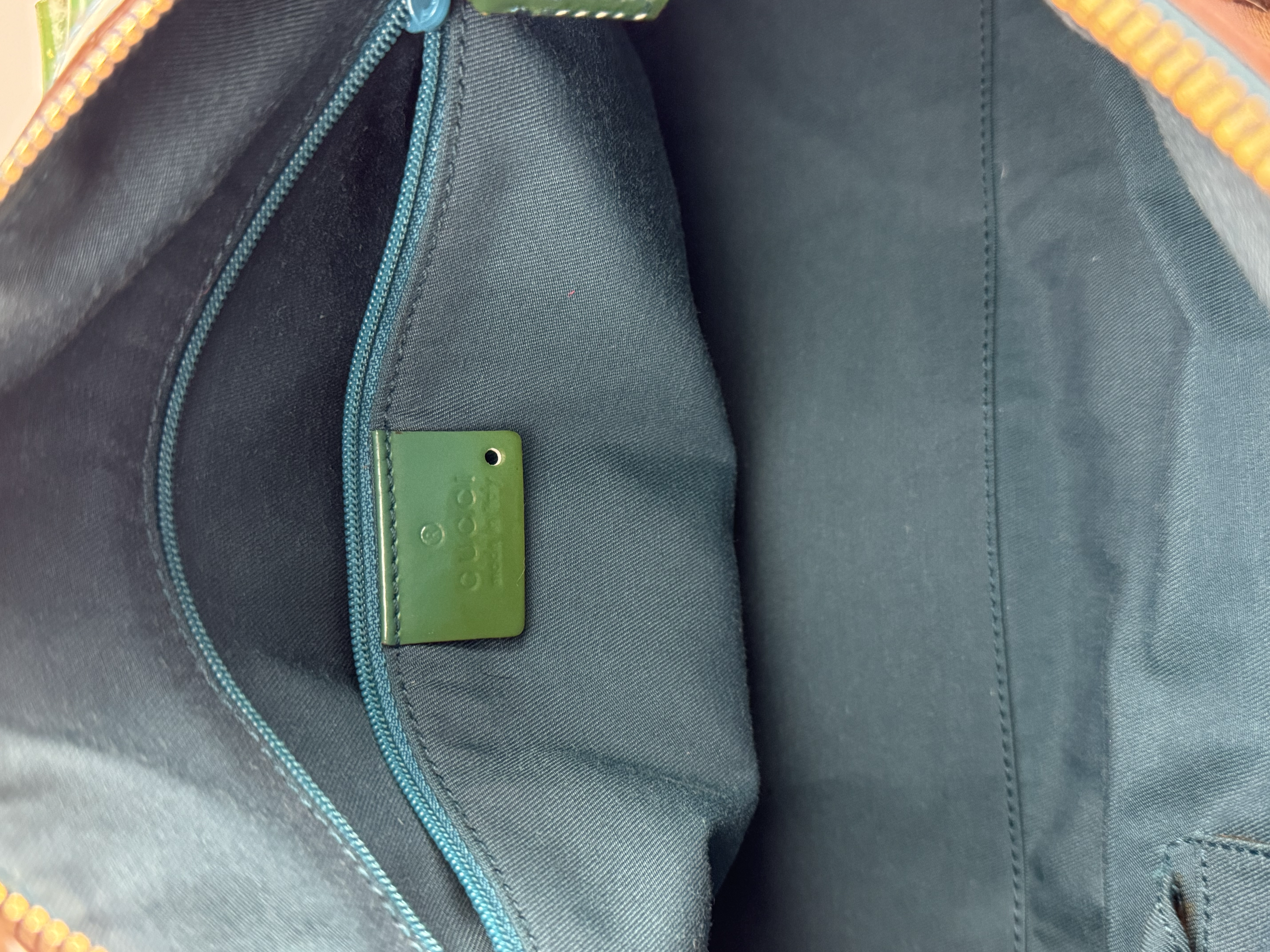 GUCCI GREEN MONOGRAM KOL ÇANTASI
