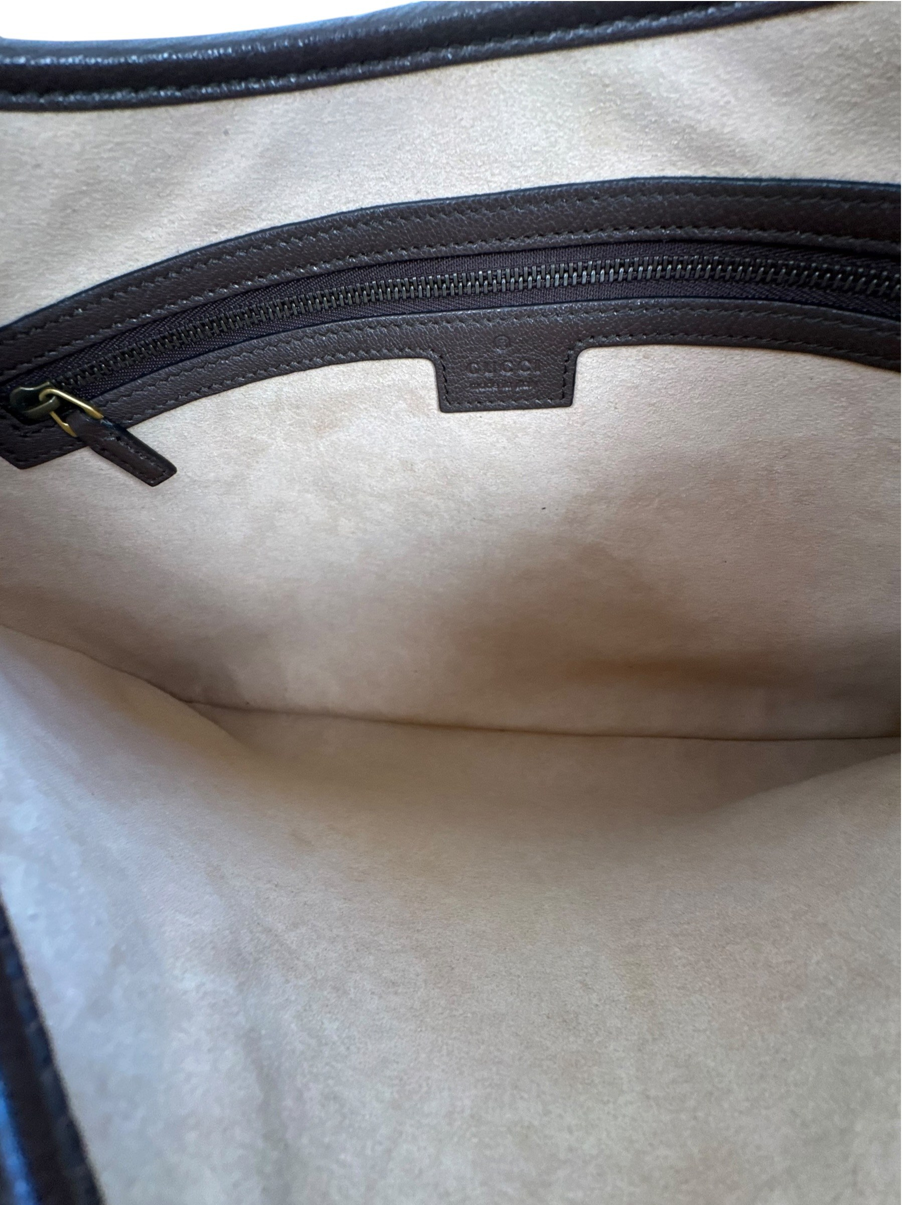 GUCCI MEDIUM APHRODITE SHOULDER BAG