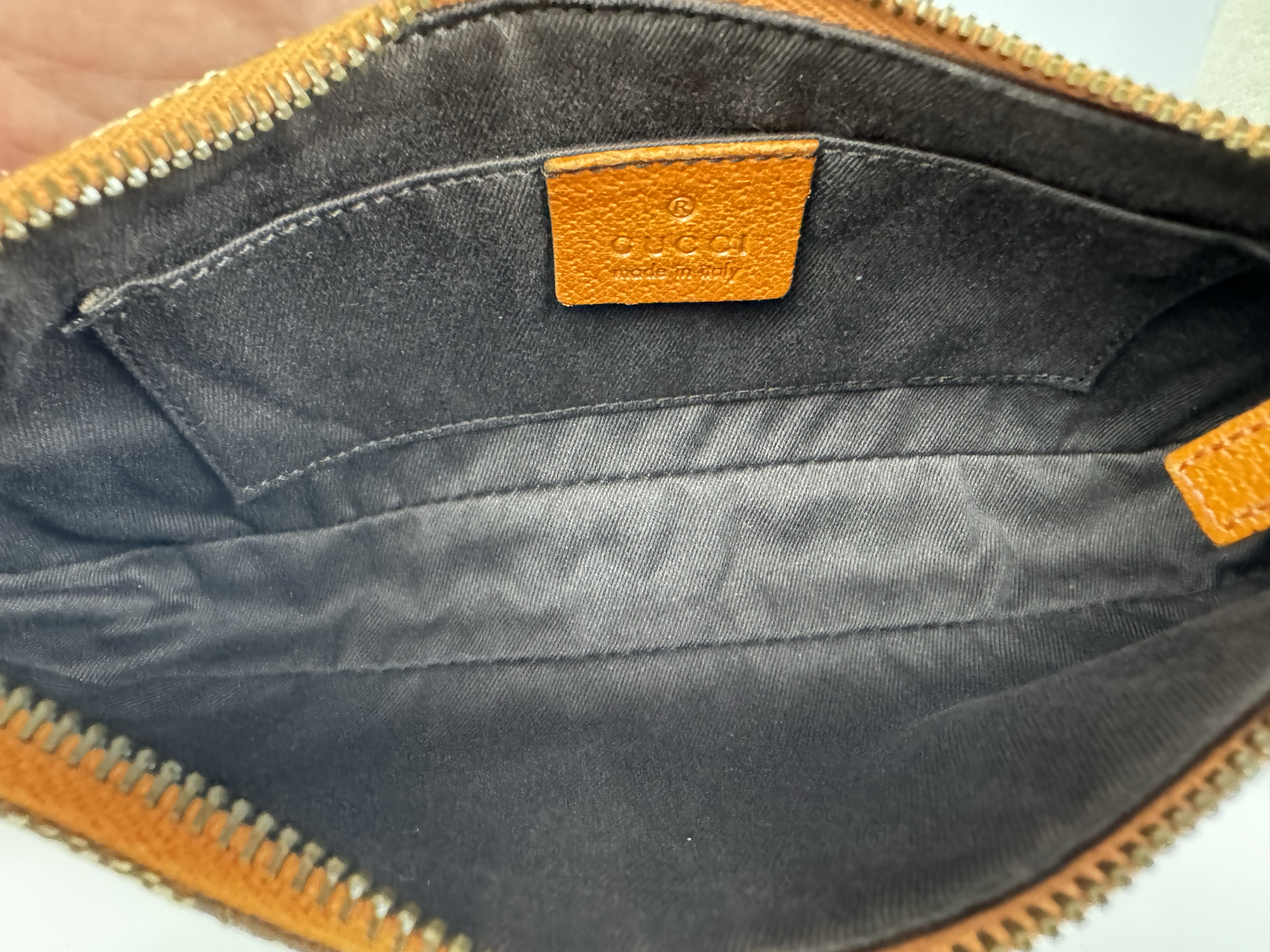 GUCCI MONOGRAM HORBESIT NAIL CHAIN POCHETTE 