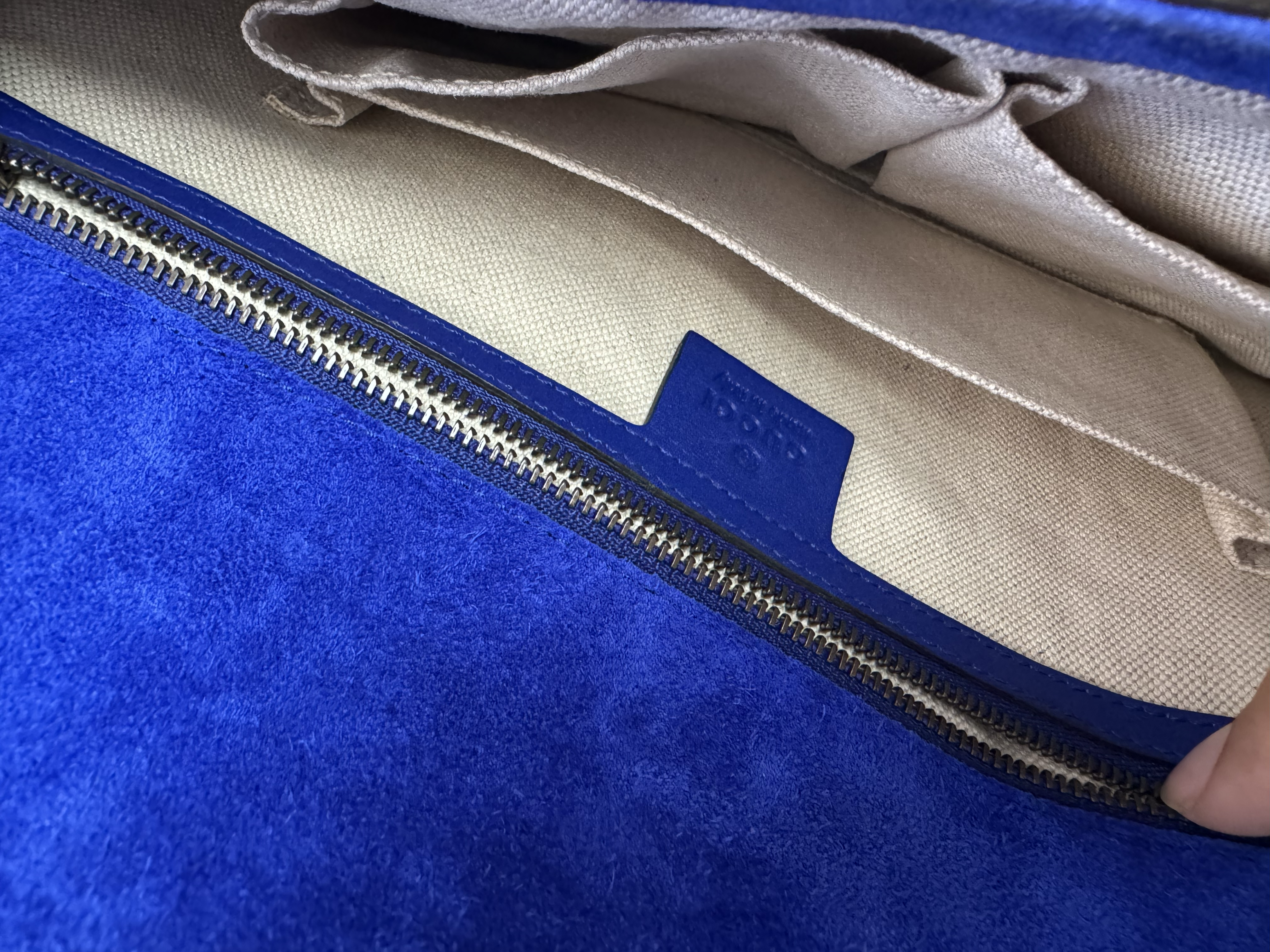 GUCCI NAVYHORSEBIT CLUTCH BAG