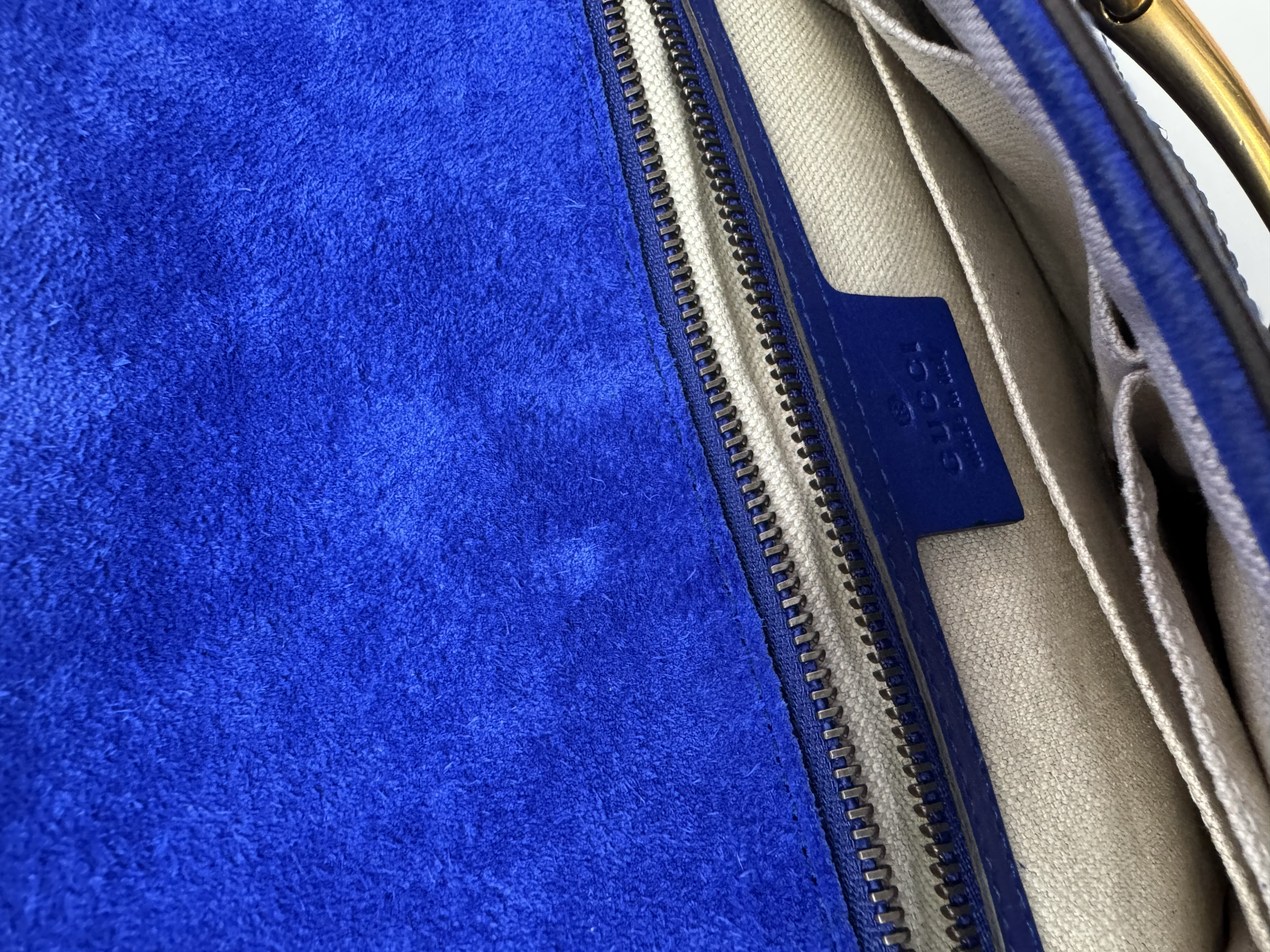 GUCCI NAVYHORSEBIT CLUTCH BAG