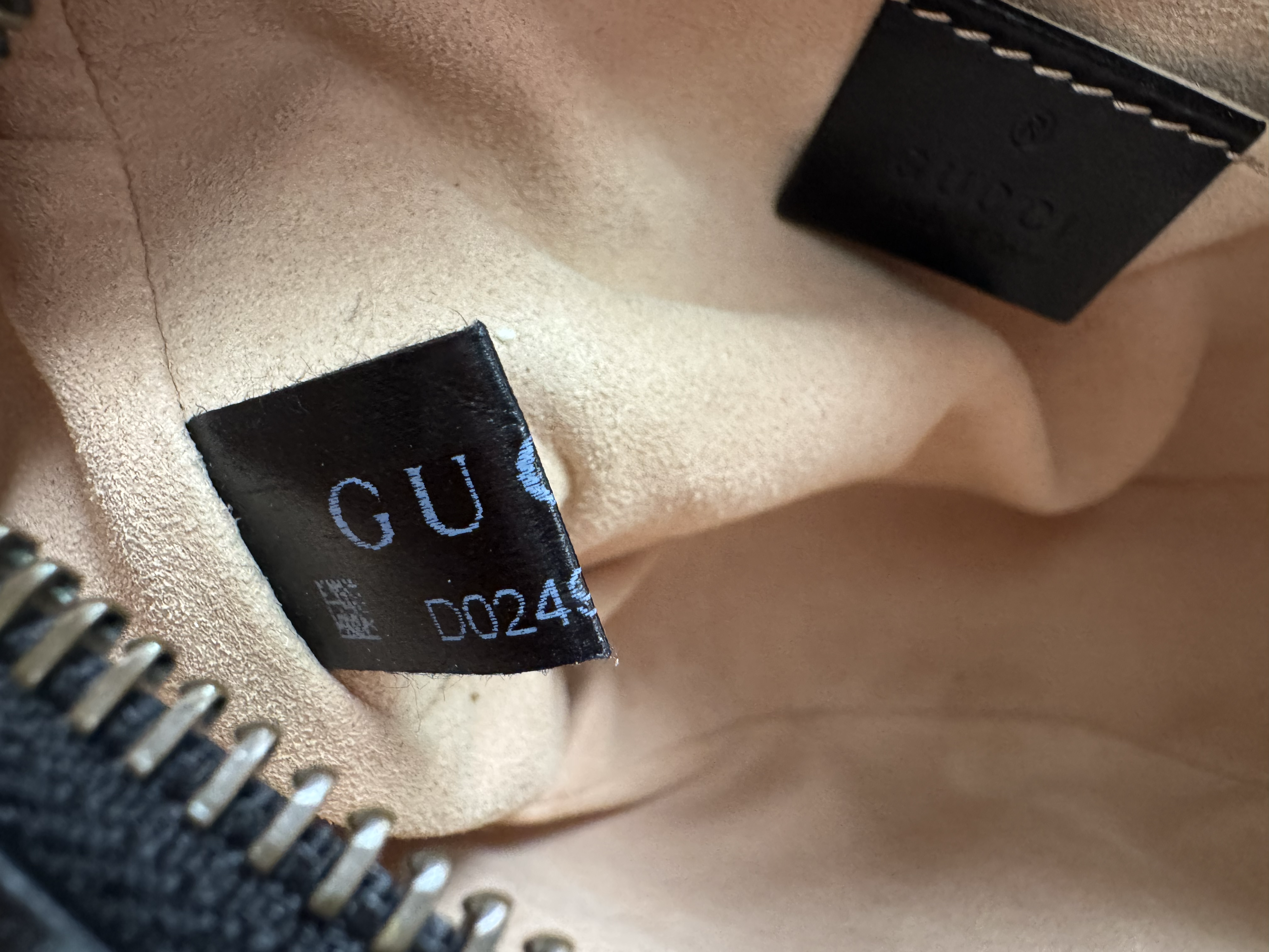 GUCCI SMALL MARMONT BAG