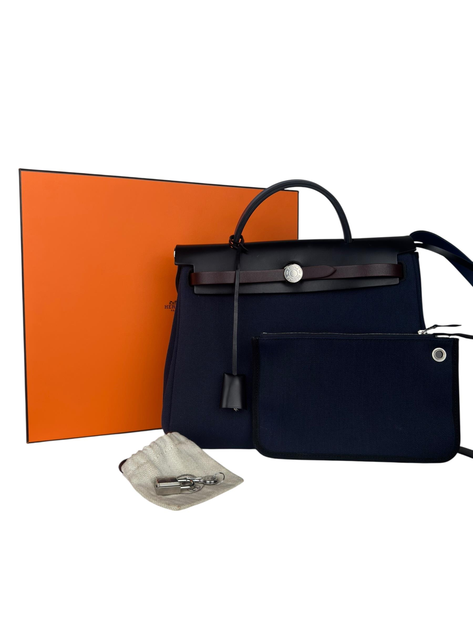 HERMES NAVY HERBAG 31