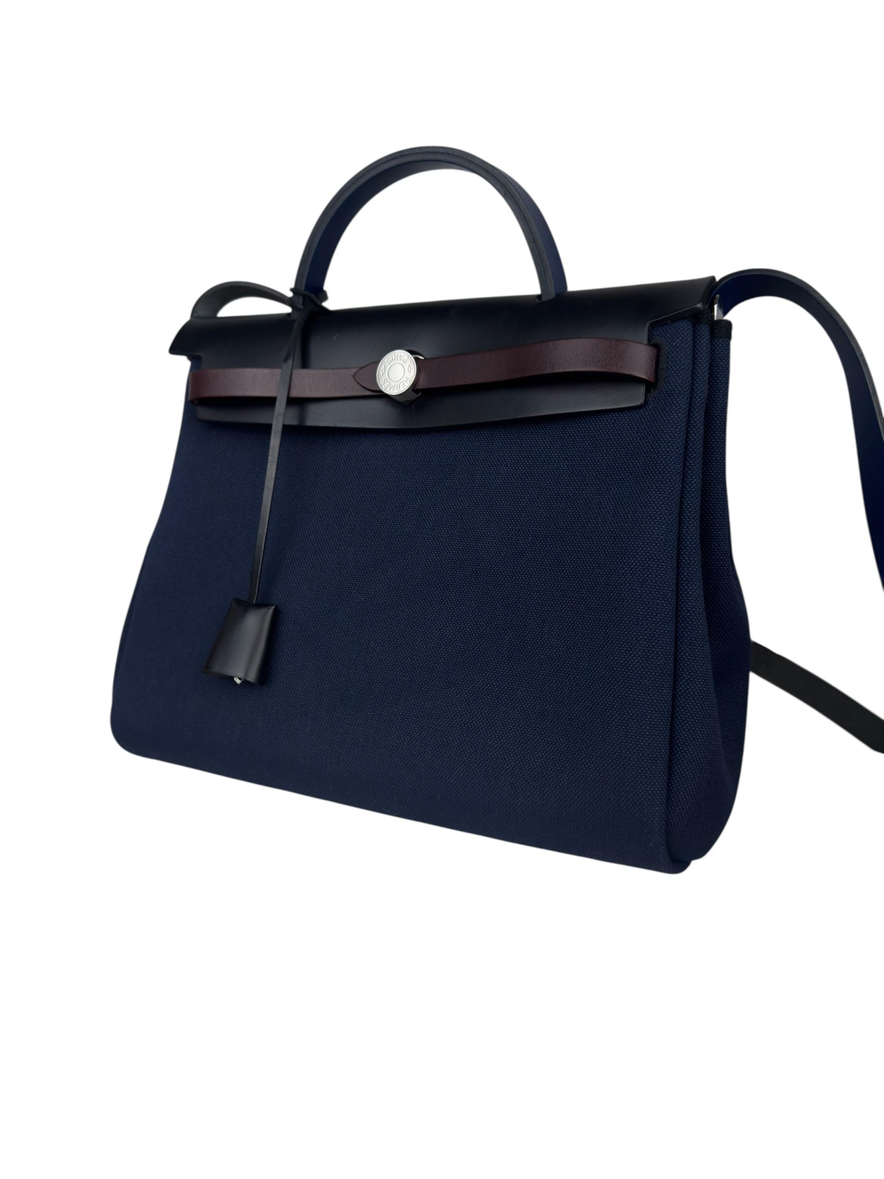 HERMES NAVY HERBAG 31