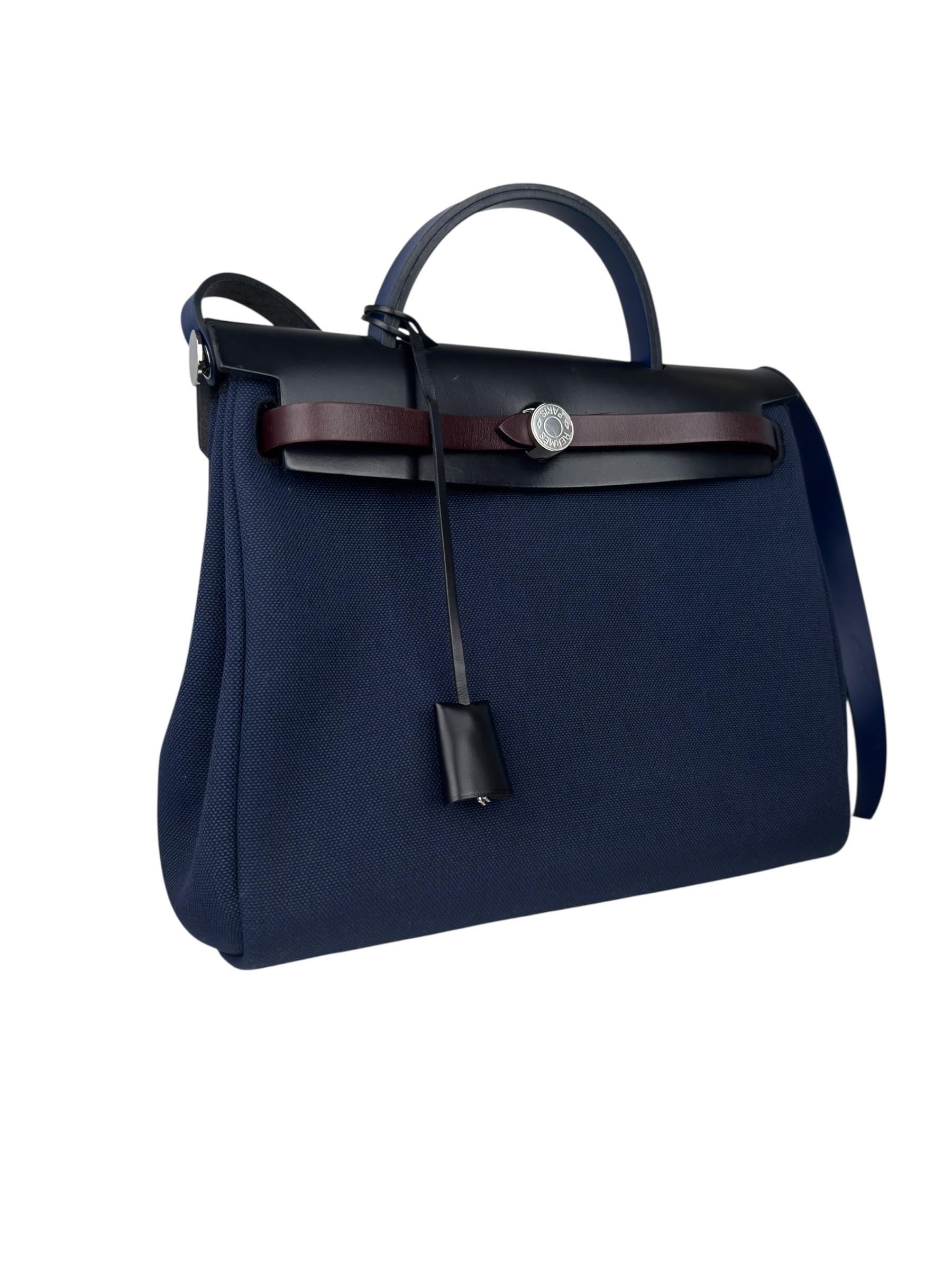HERMES NAVY HERBAG 31