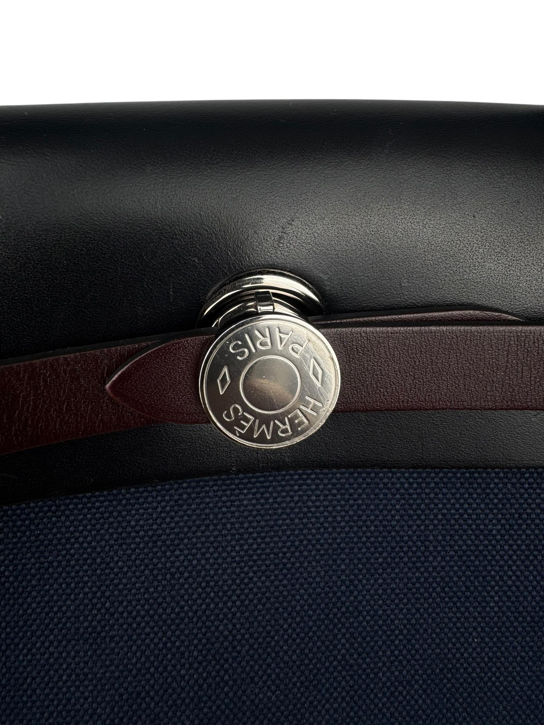 HERMES NAVY HERBAG 31
