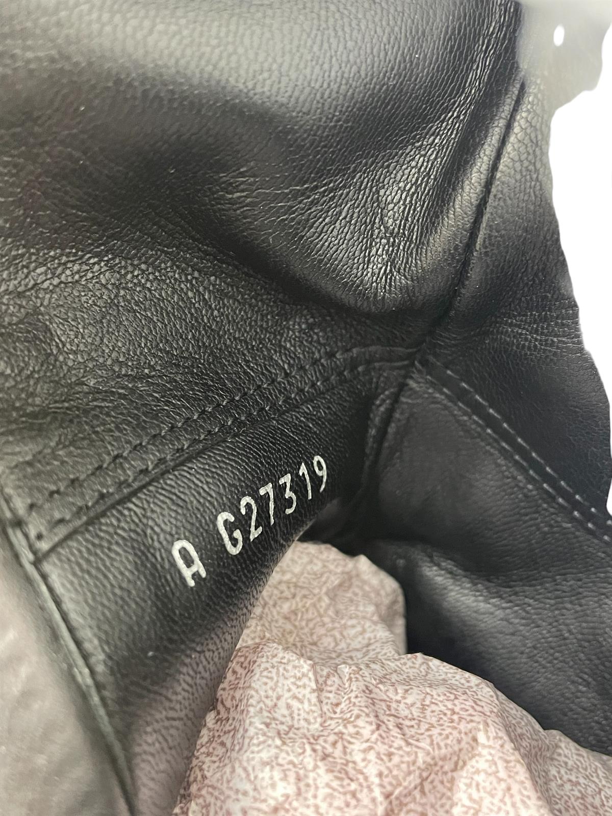 HIGH KNEE LEATHER BOOTS