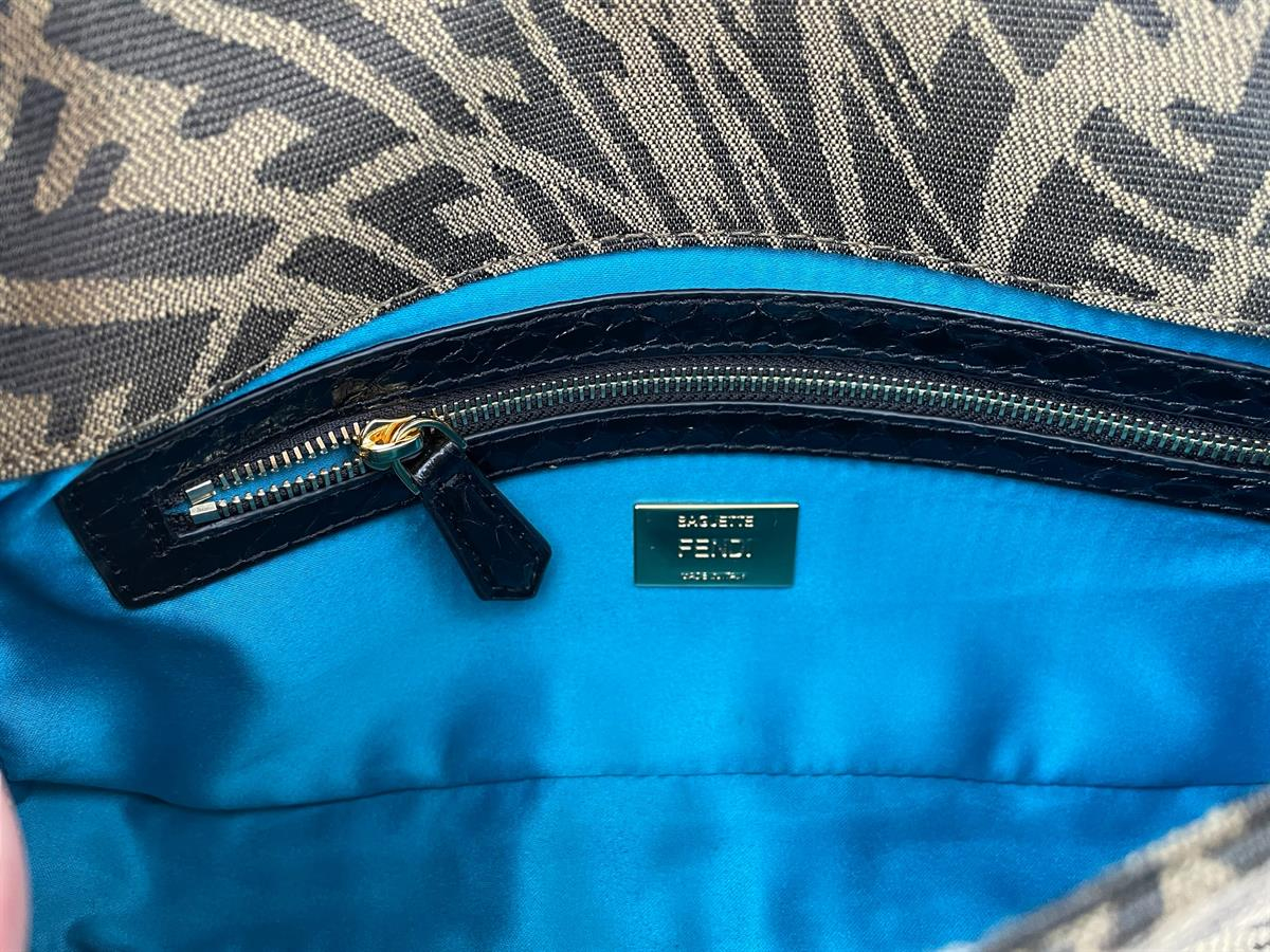 JACQUARD FF VERTIGO BAGUETTE