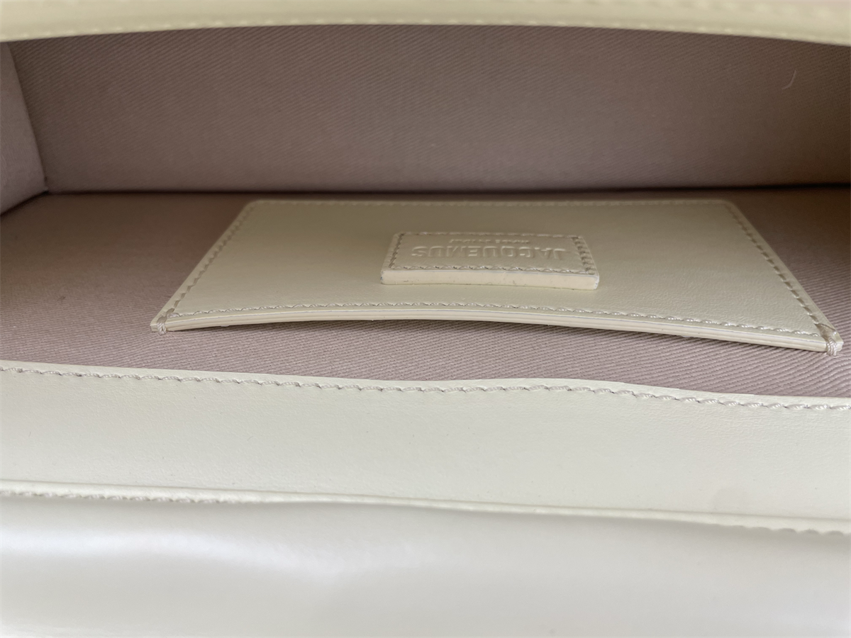 JACQUEMUS LE BAMBINO FICIU SHOULDER BAG