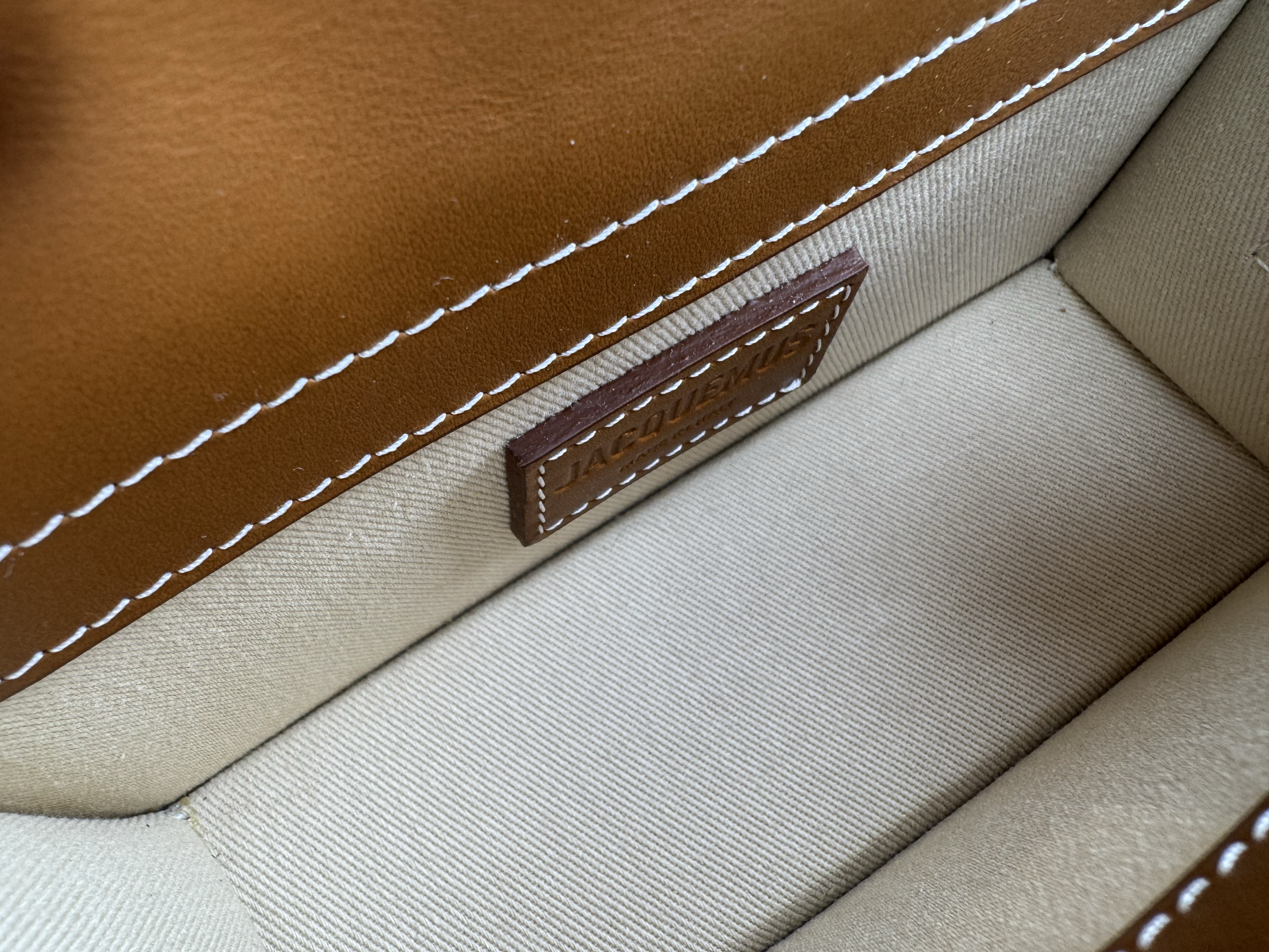 JACQUEMUS LE BAMBINO SHOULDER BAG