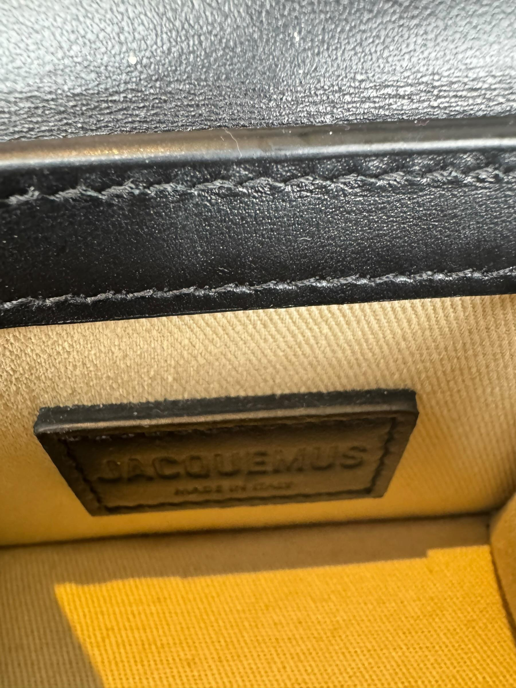 JACQUEMUS LE CHIQUITO BAG