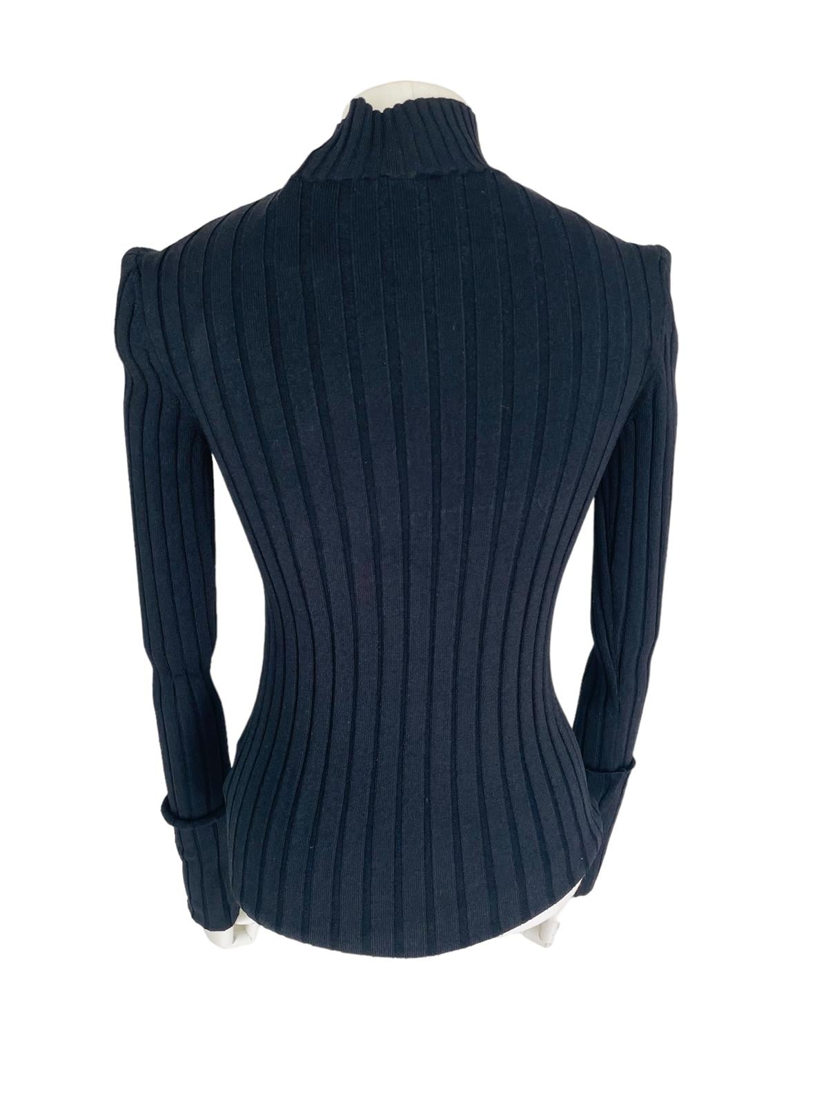 KNITWEAR
