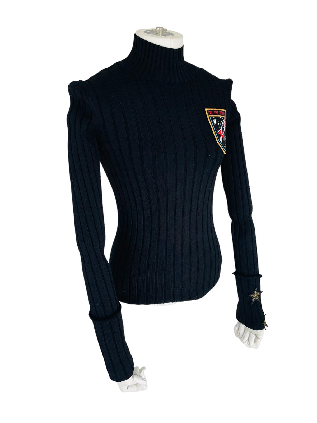 KNITWEAR