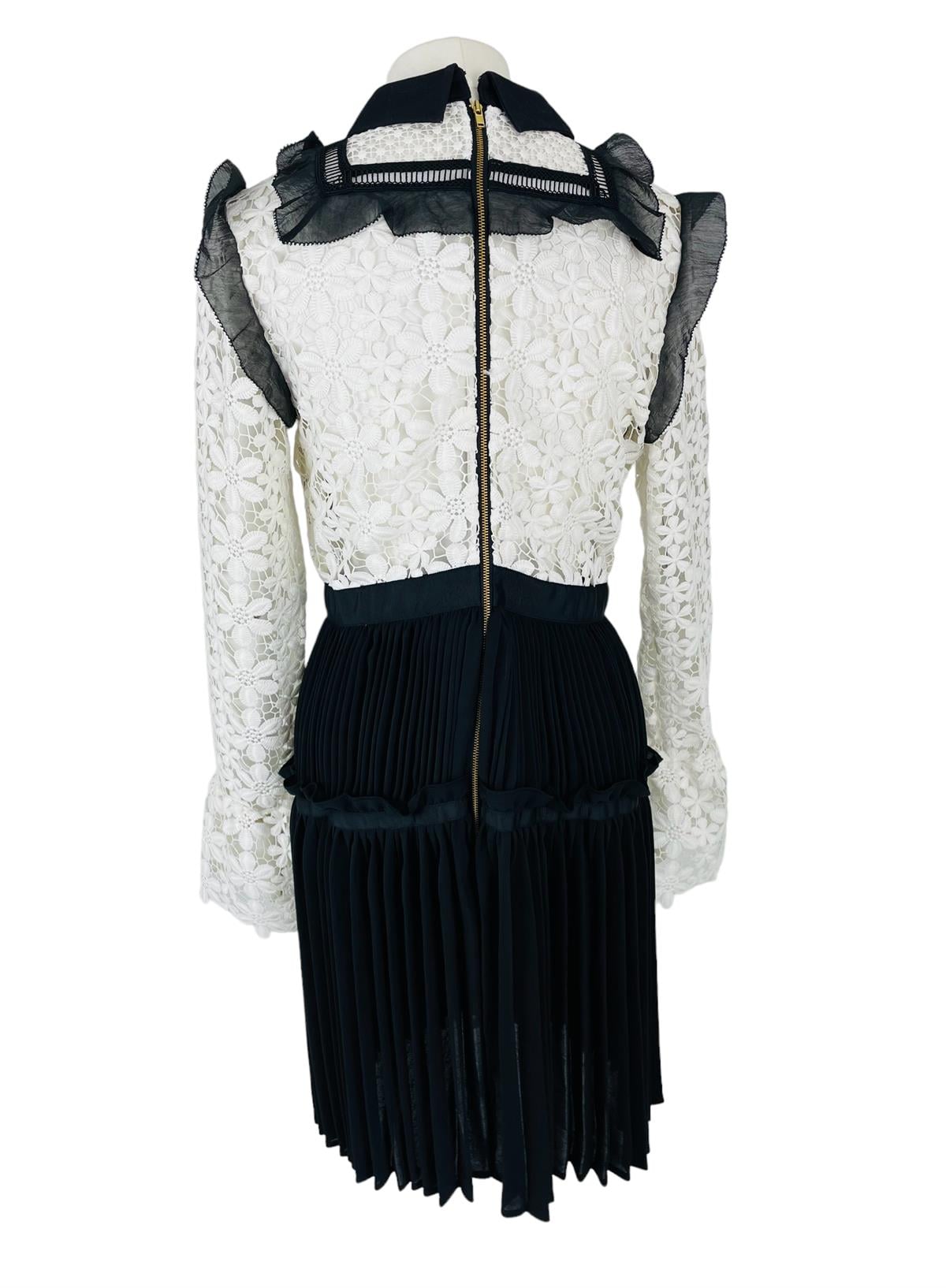 LACE DRESS