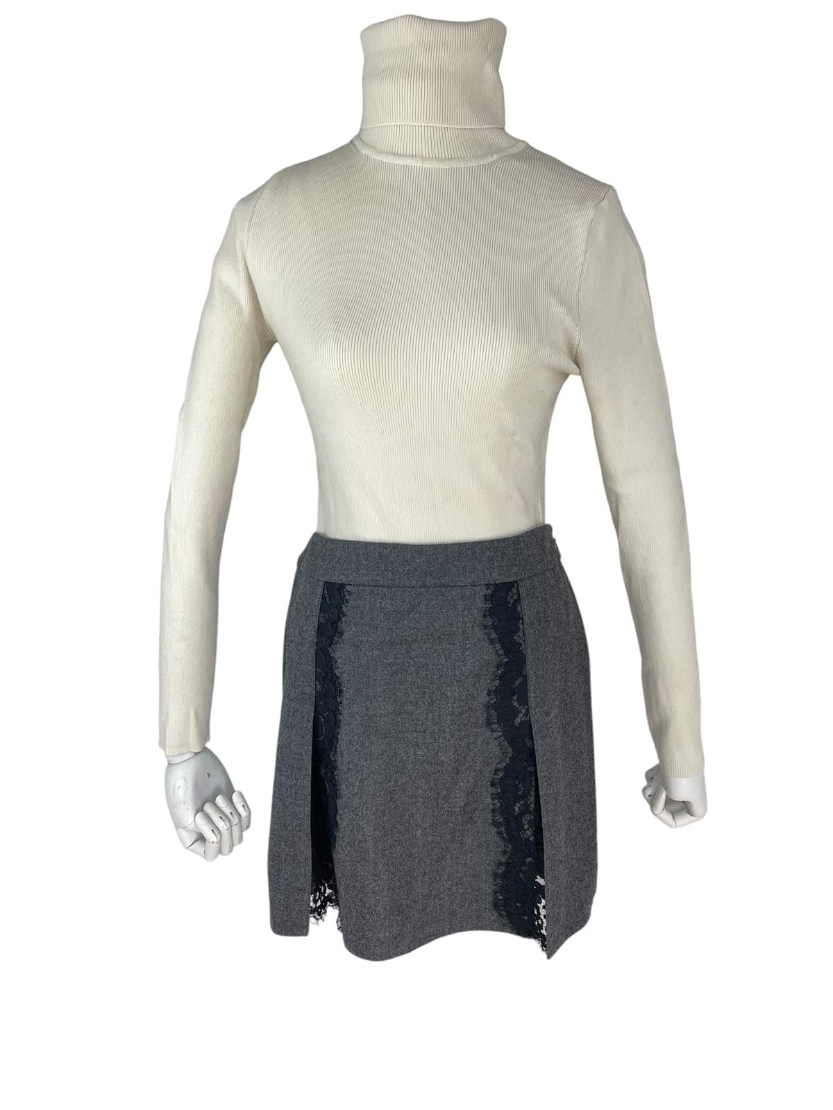 LACE SKIRT