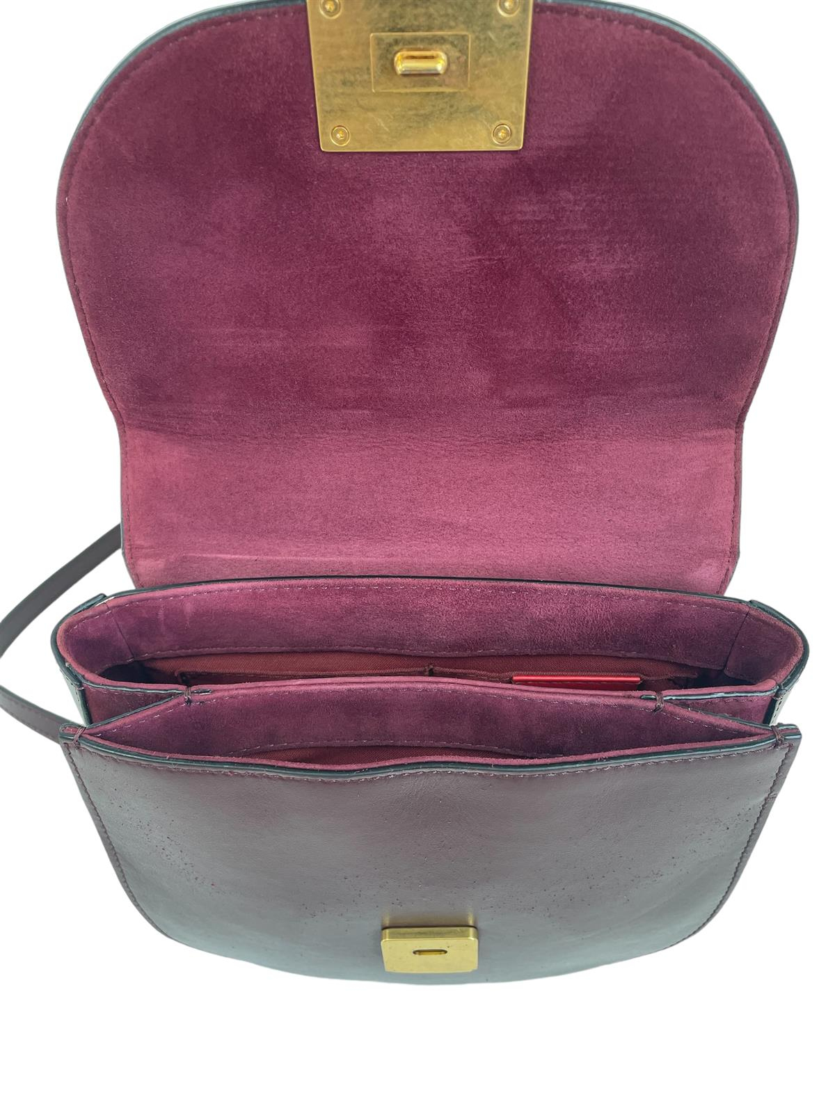 LEATHER CHAIN SHOULDER BAG