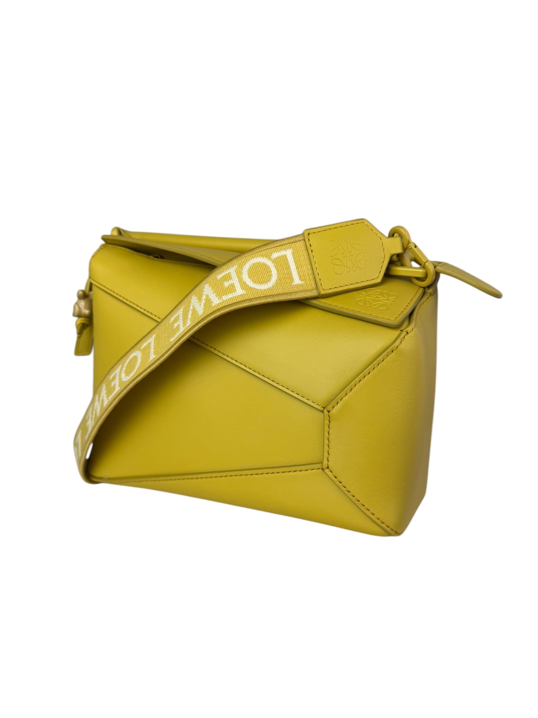 LOEWE SMALL LIGHT YELLOW PUZZLE BAG