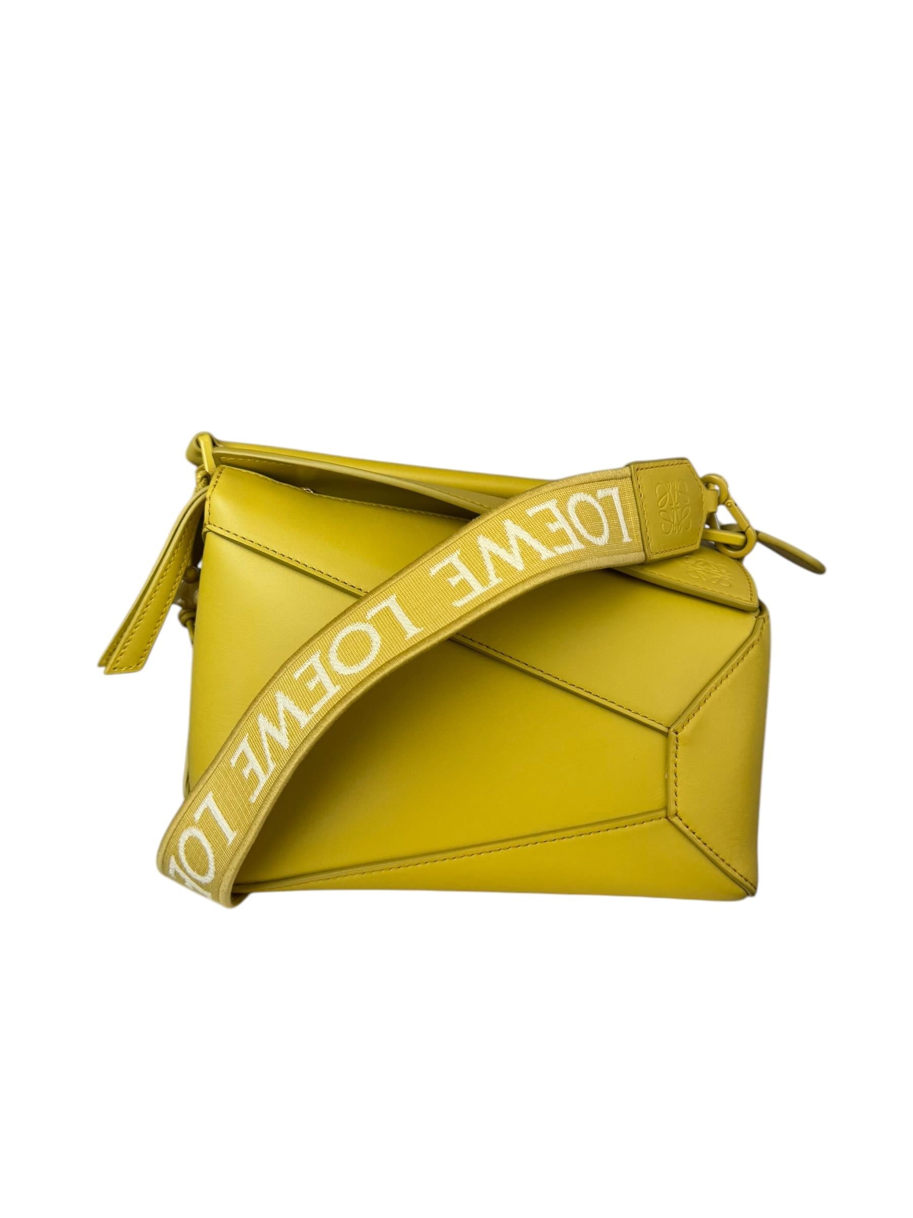 LOEWE SMALL LIGHT YELLOW PUZZLE BAG