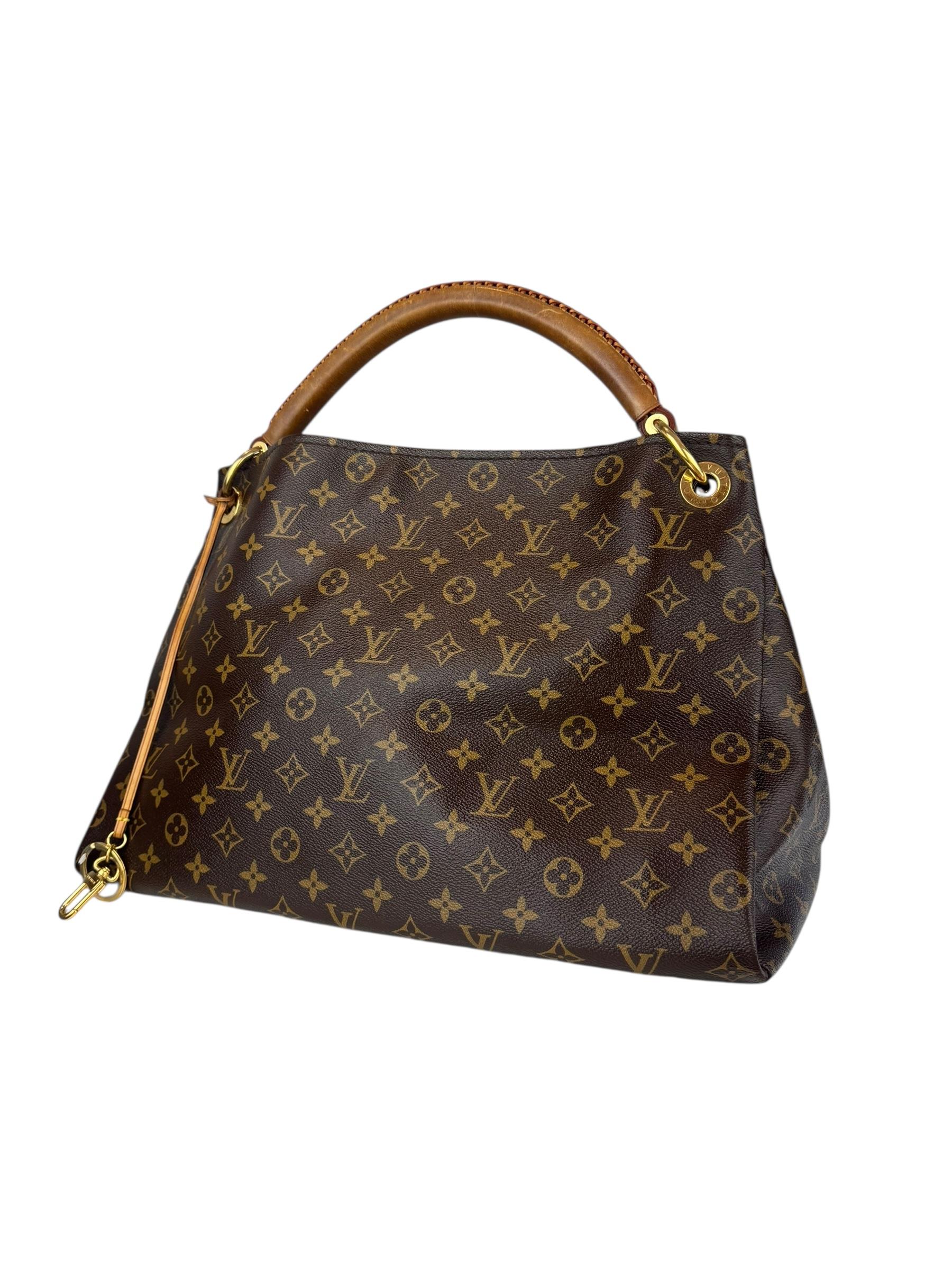 LOUIS VUITTON ARTSY MONOGRAM BAG