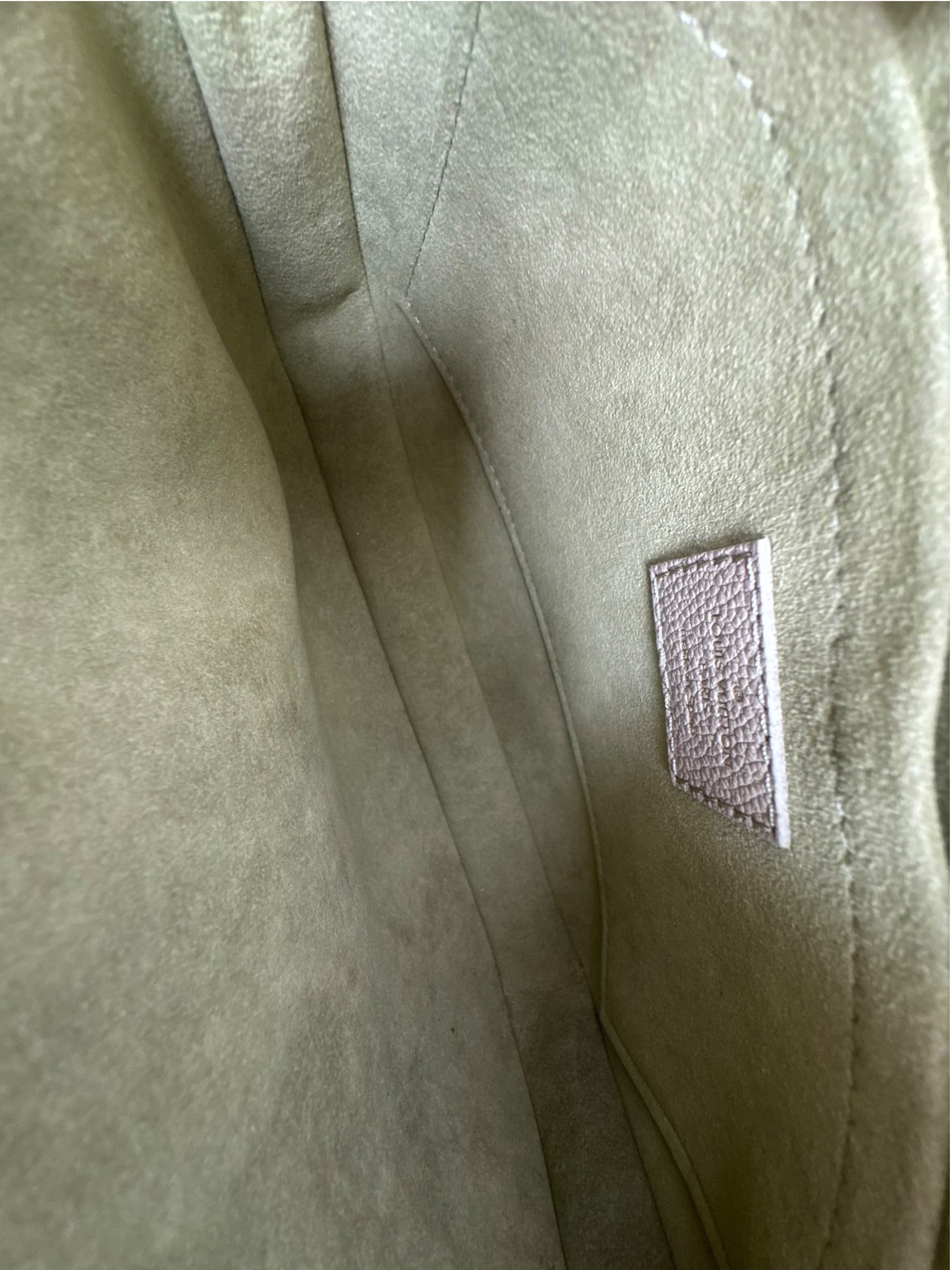 LOUIS VUITTON BEIGE EMPREINTE LEATHER POCHETTE ACCESSOIRES