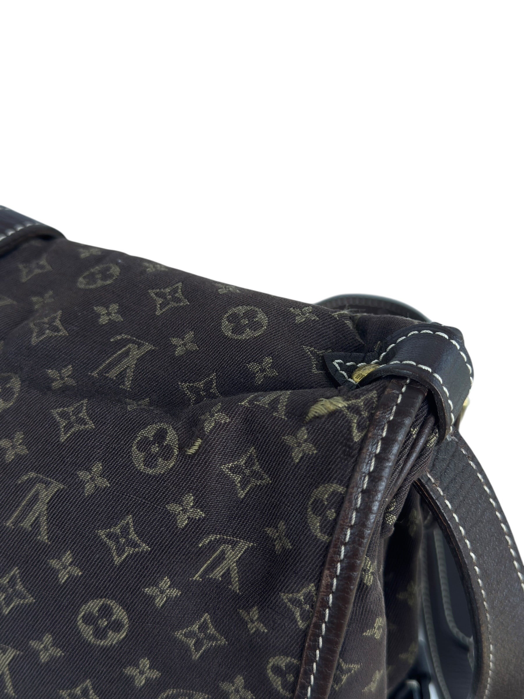 LOUIS VUITTON CANVAS MONOGRAM MESSENGER BAG