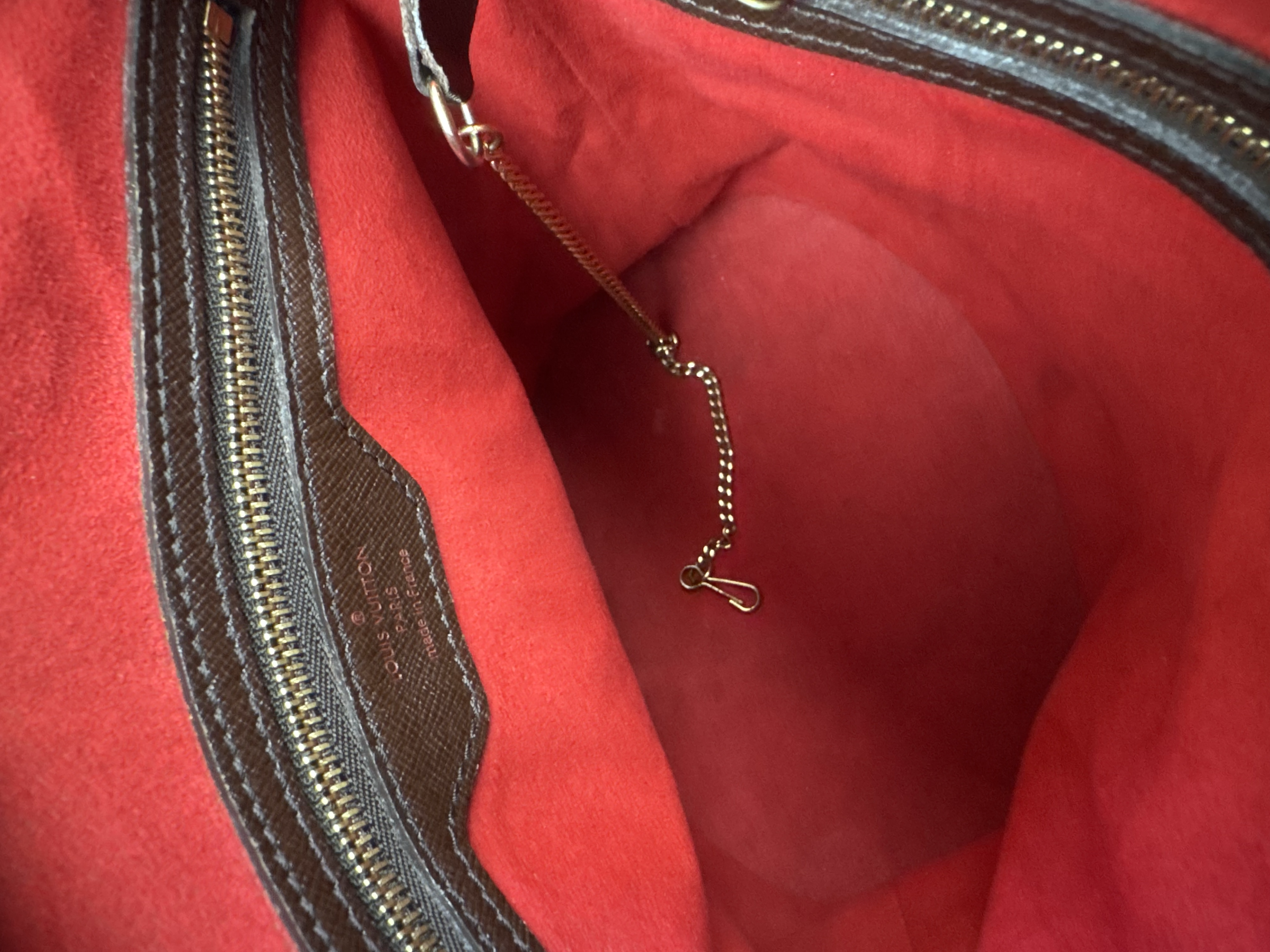 LOUIS VUITTON DAMIER EBENE BUCKET BAG