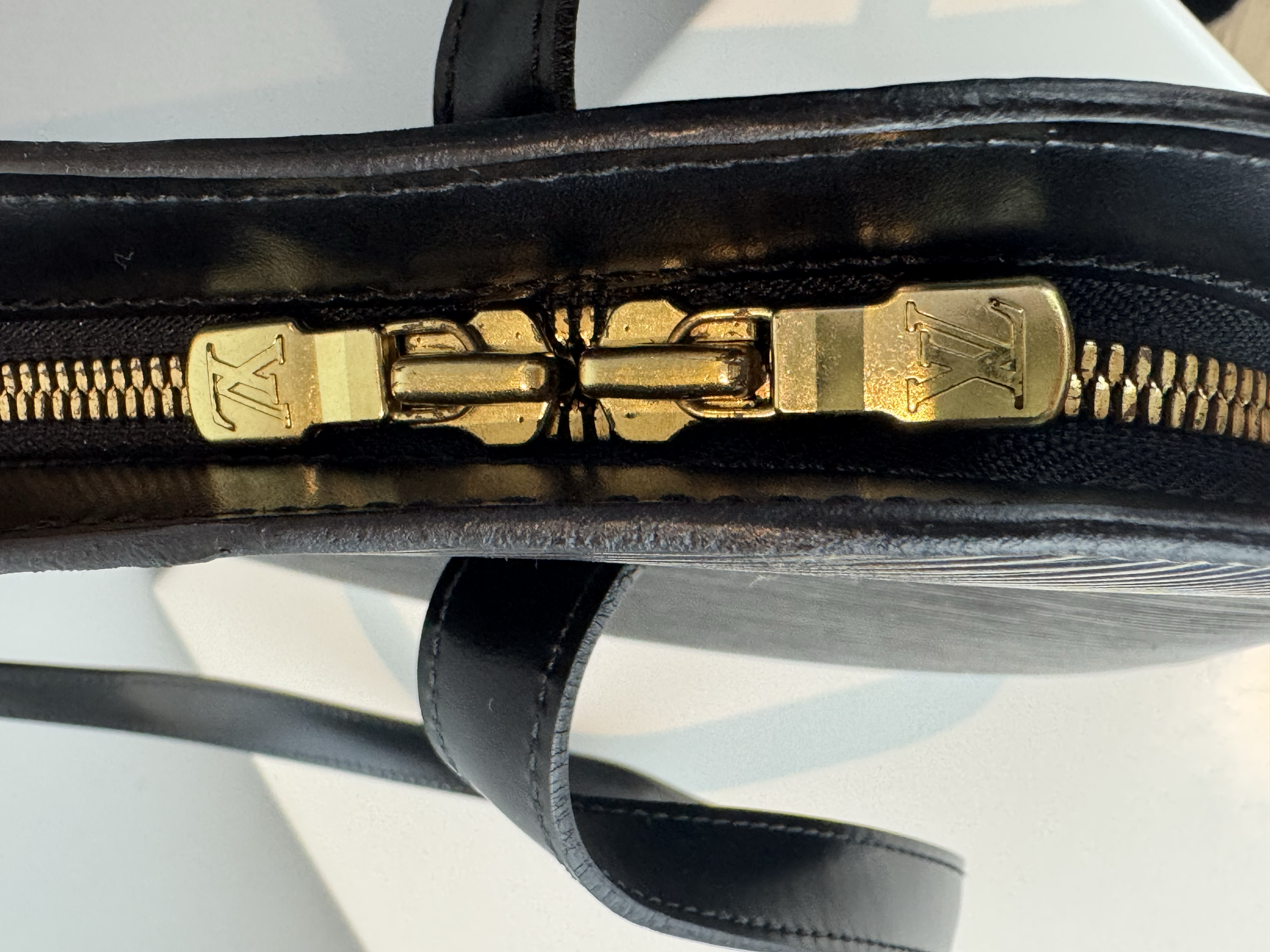 LOUIS VUITTON EPI BLACK LUSSAC BAG