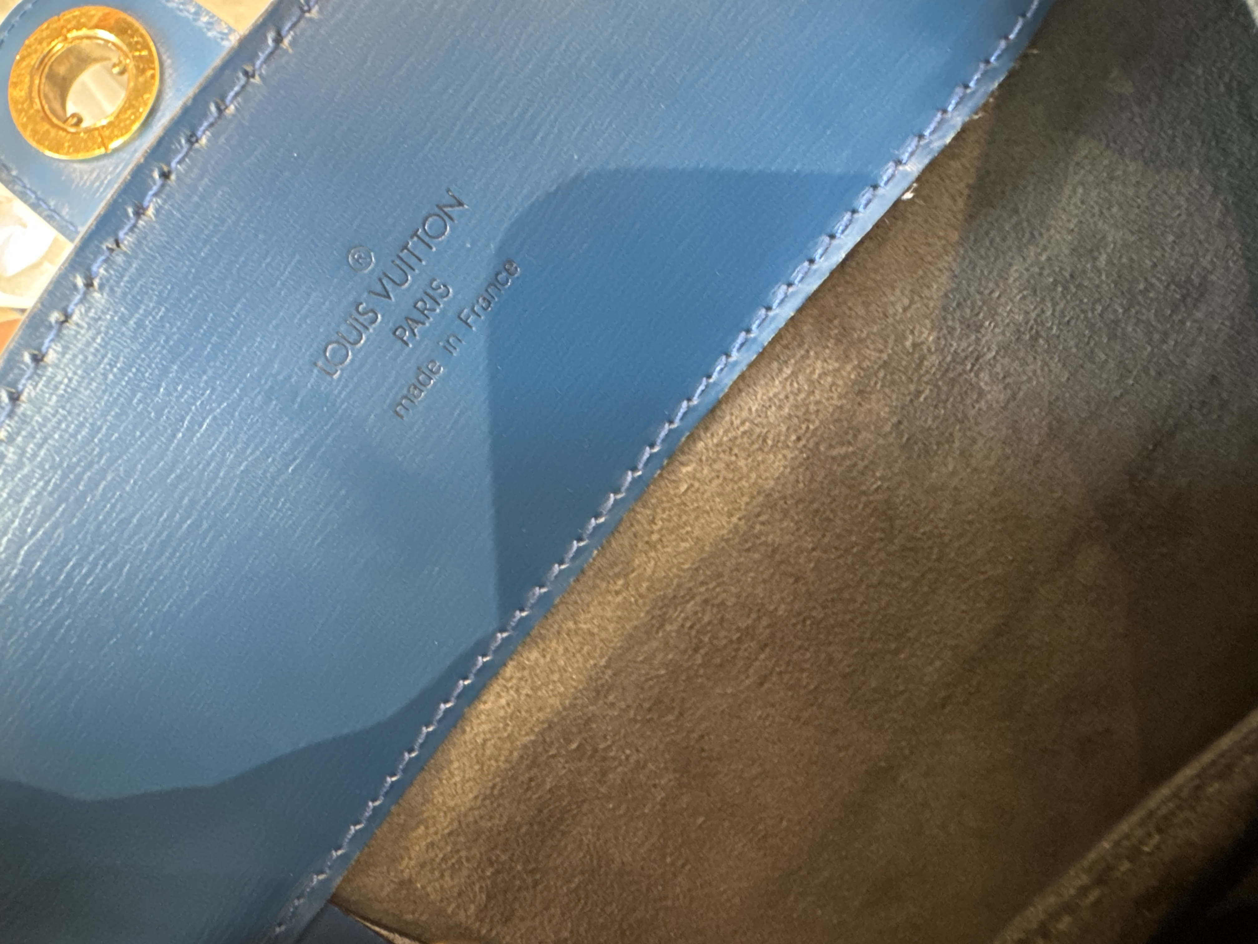 LOUIS VUITTON EPI BLUE CLUNY BAG 
