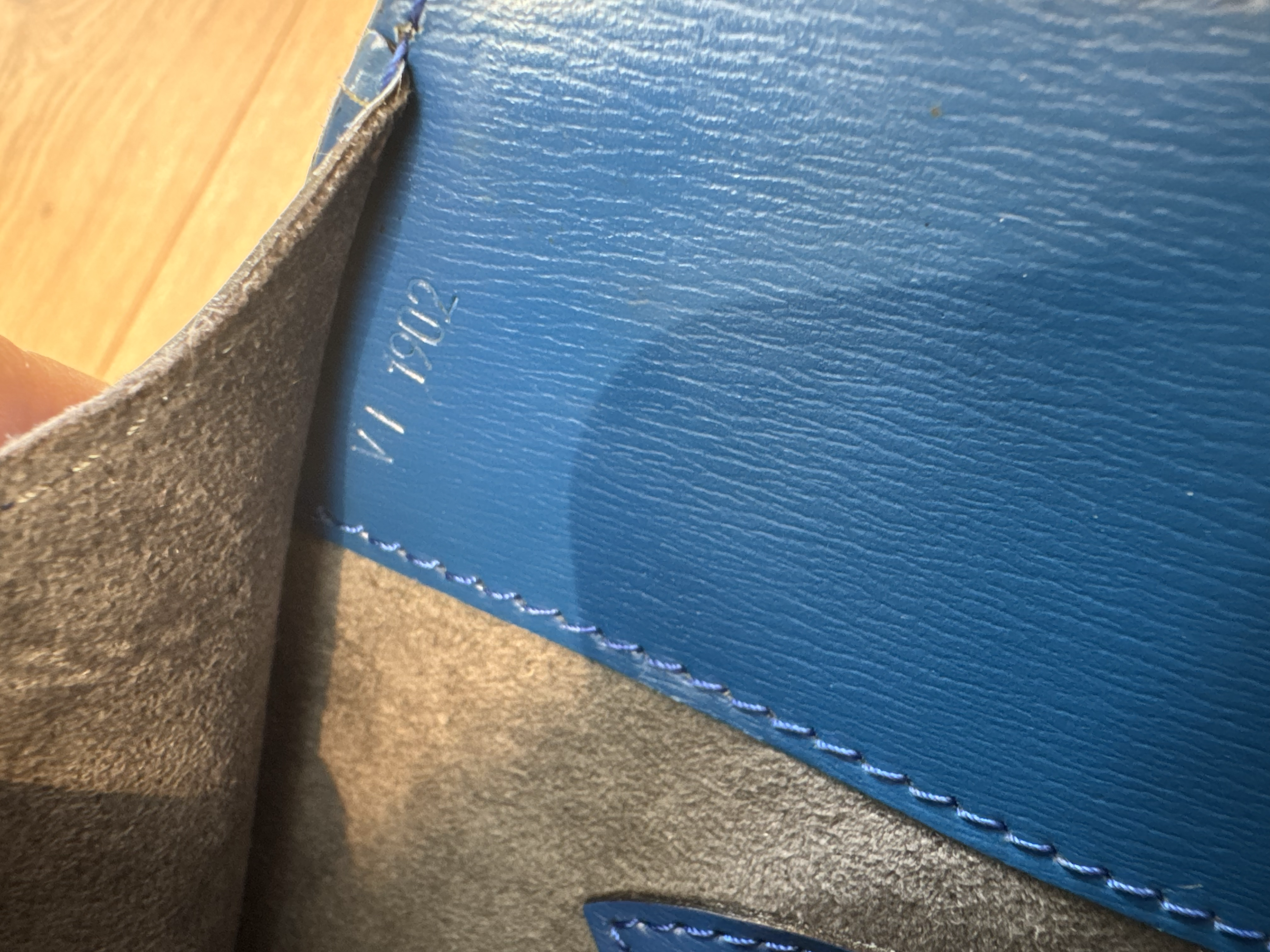 LOUIS VUITTON EPI BLUE CLUNY BAG 