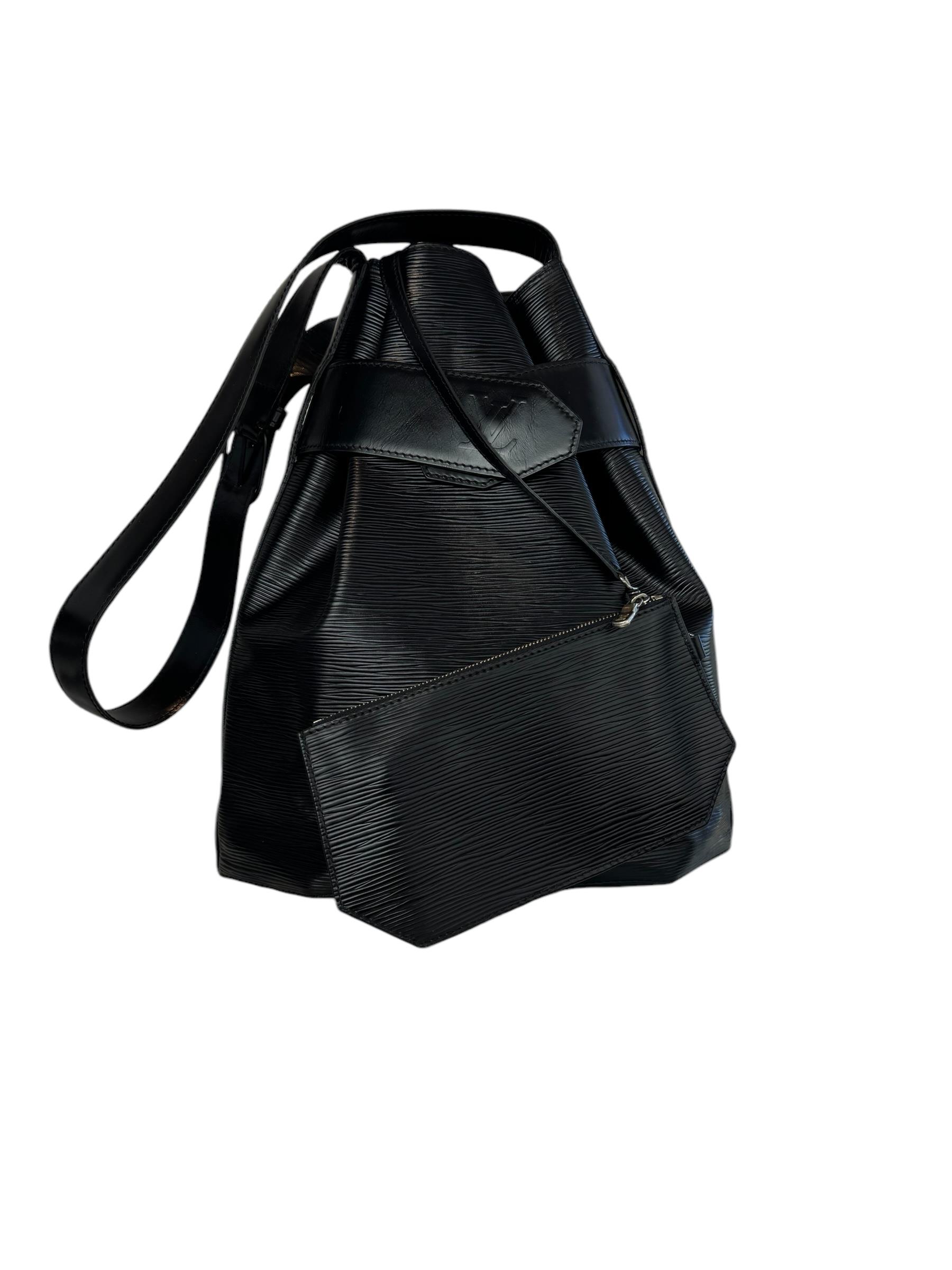 LOUIS VUITTON EPI LEATHER BUCKET BAG