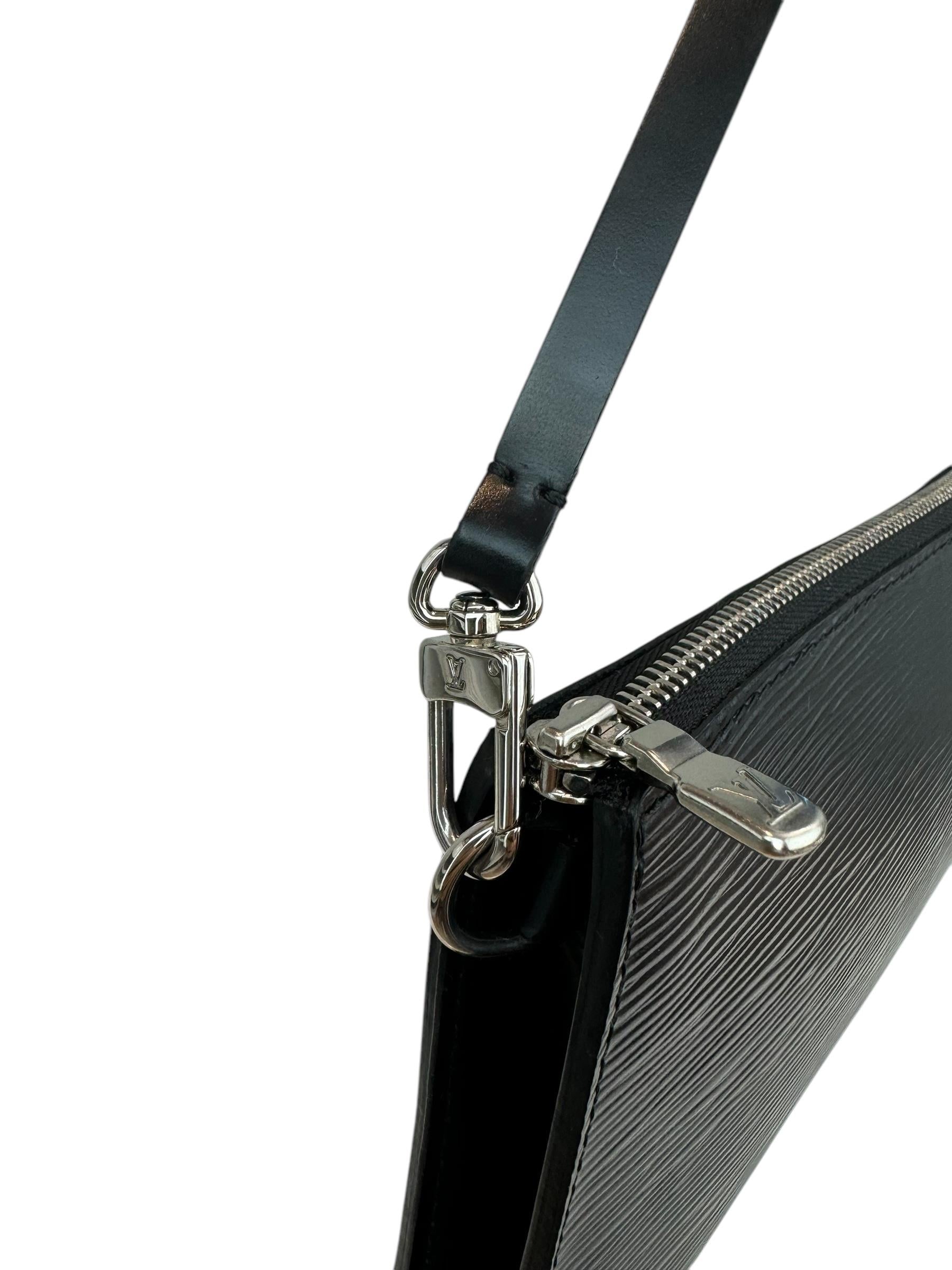LOUIS VUITTON EPI LEATHER POCHETTE