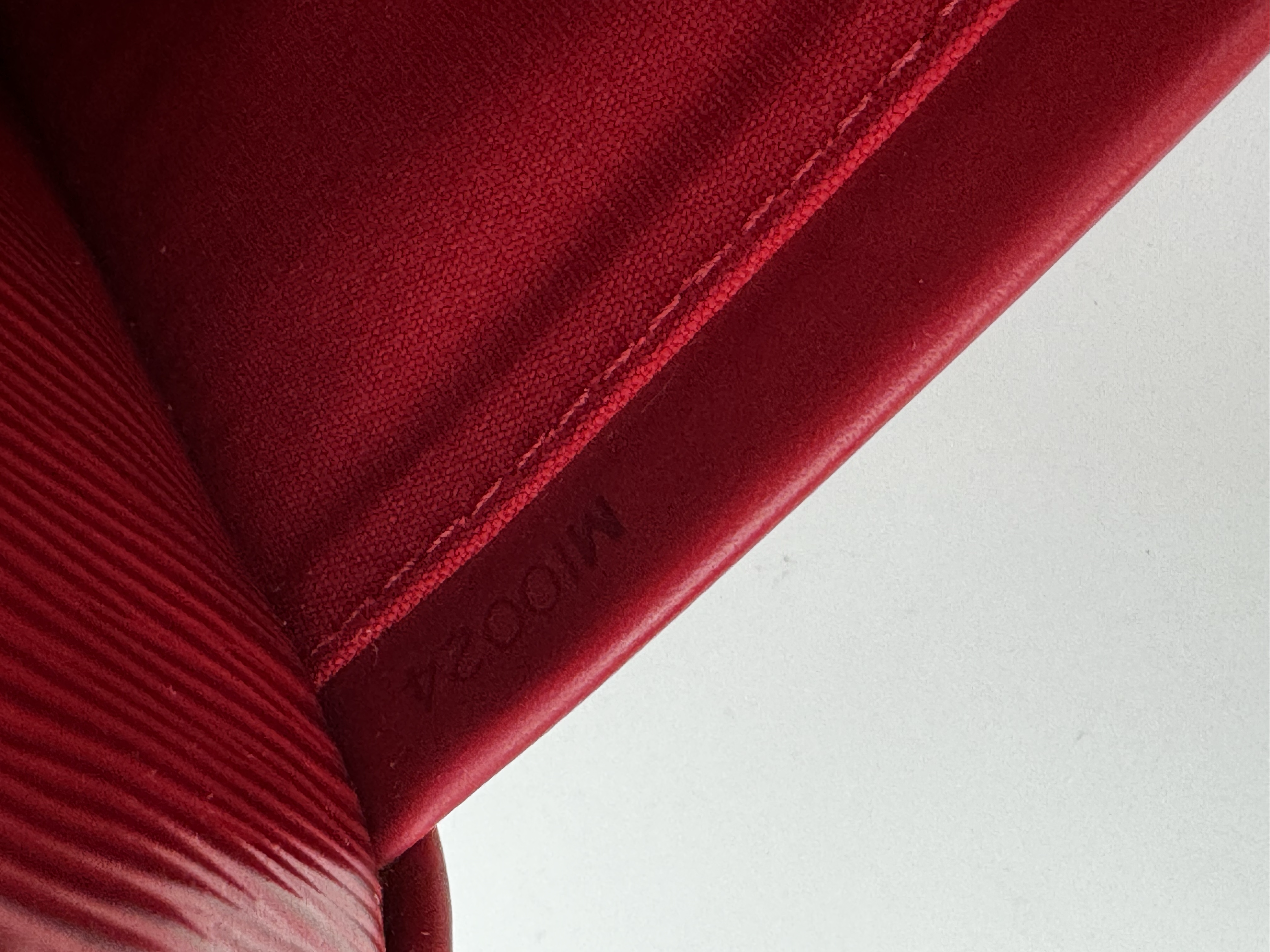 LOUIS VUITTON EPI MATSY 