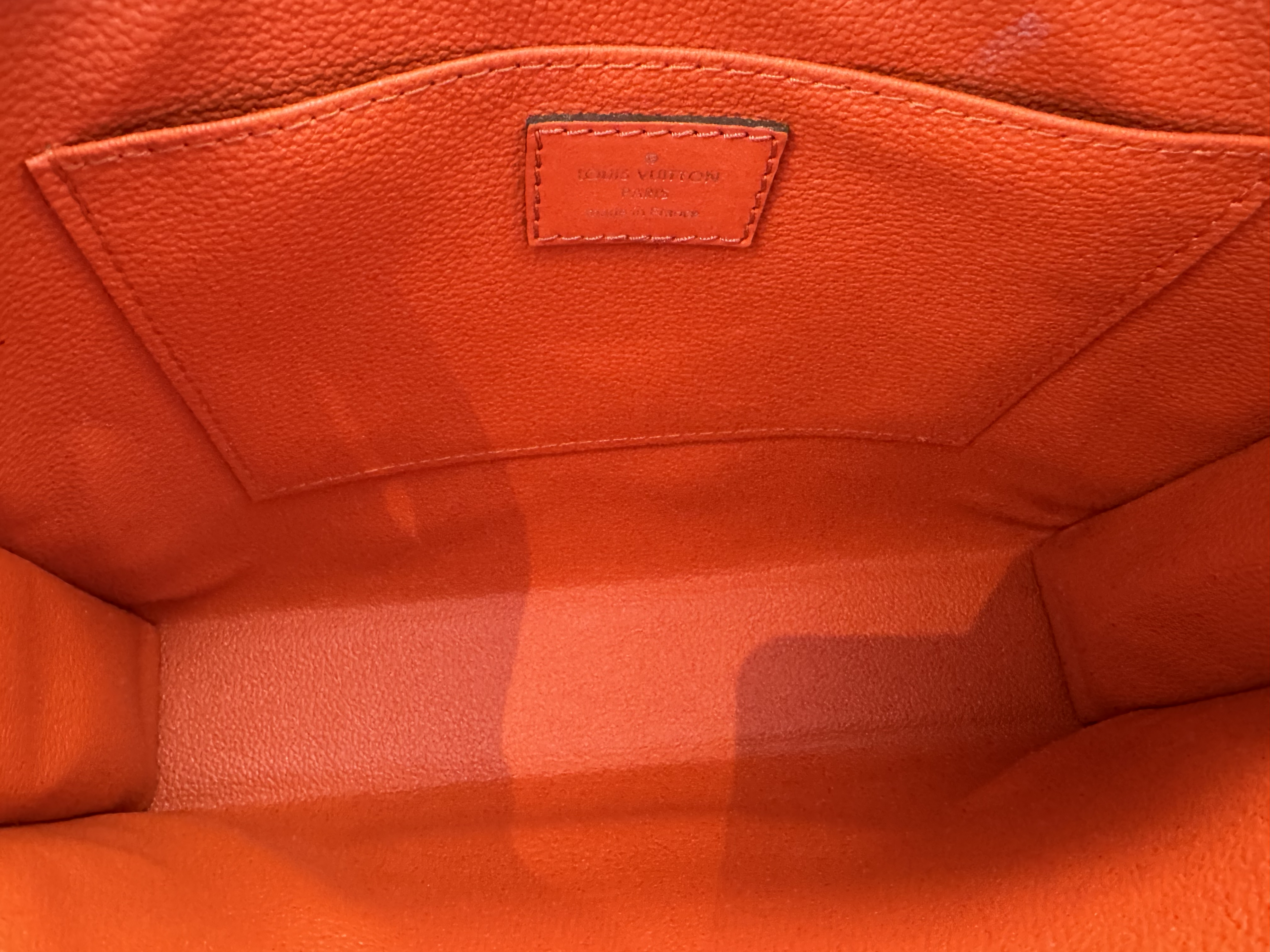 LOUIS VUITTON EPI PISTACHE TOILETTE POUCH