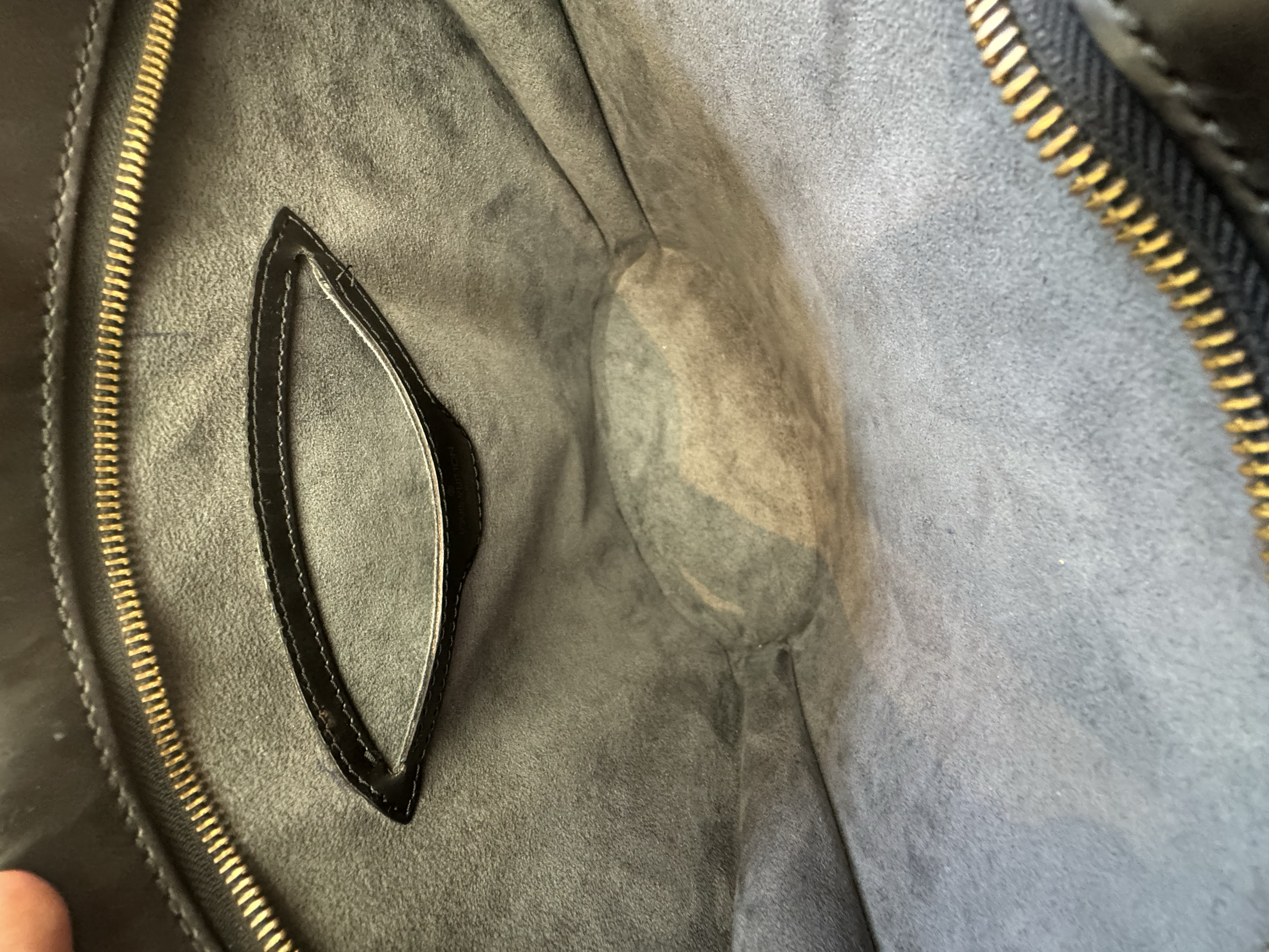 LOUIS VUITTON EPI SAINT JACQUES BAG