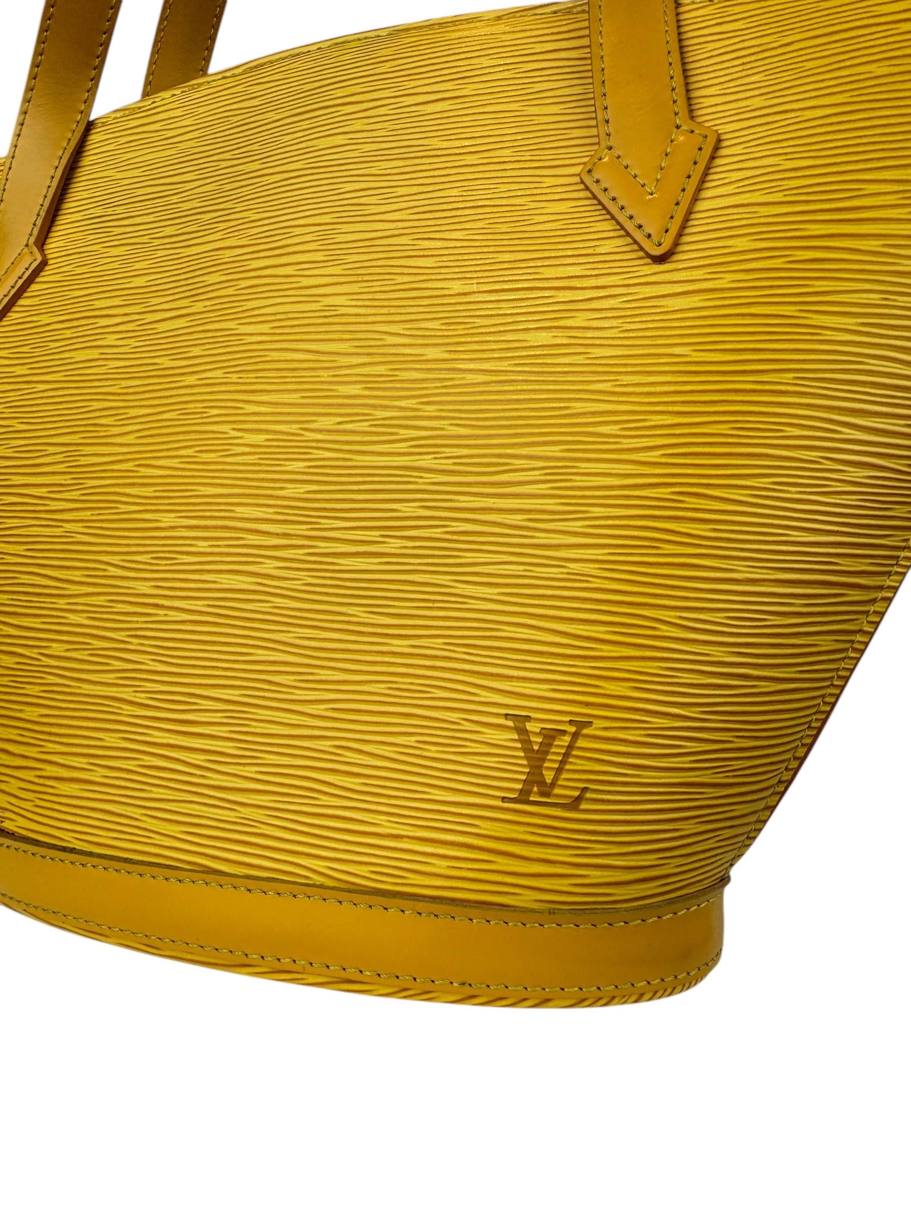LOUIS VUITTON EPI SAINT JACQUES BAG