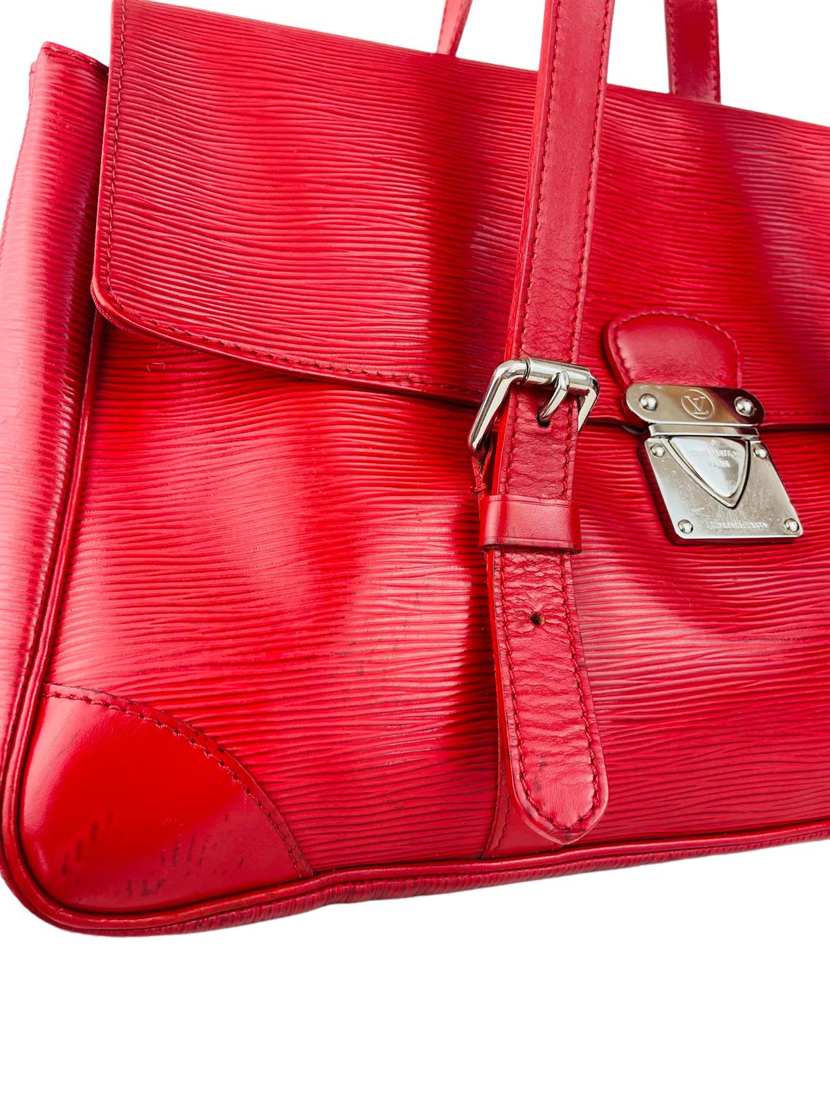 LOUIS VUITTON EPI SEGUR SHOULDER BAG