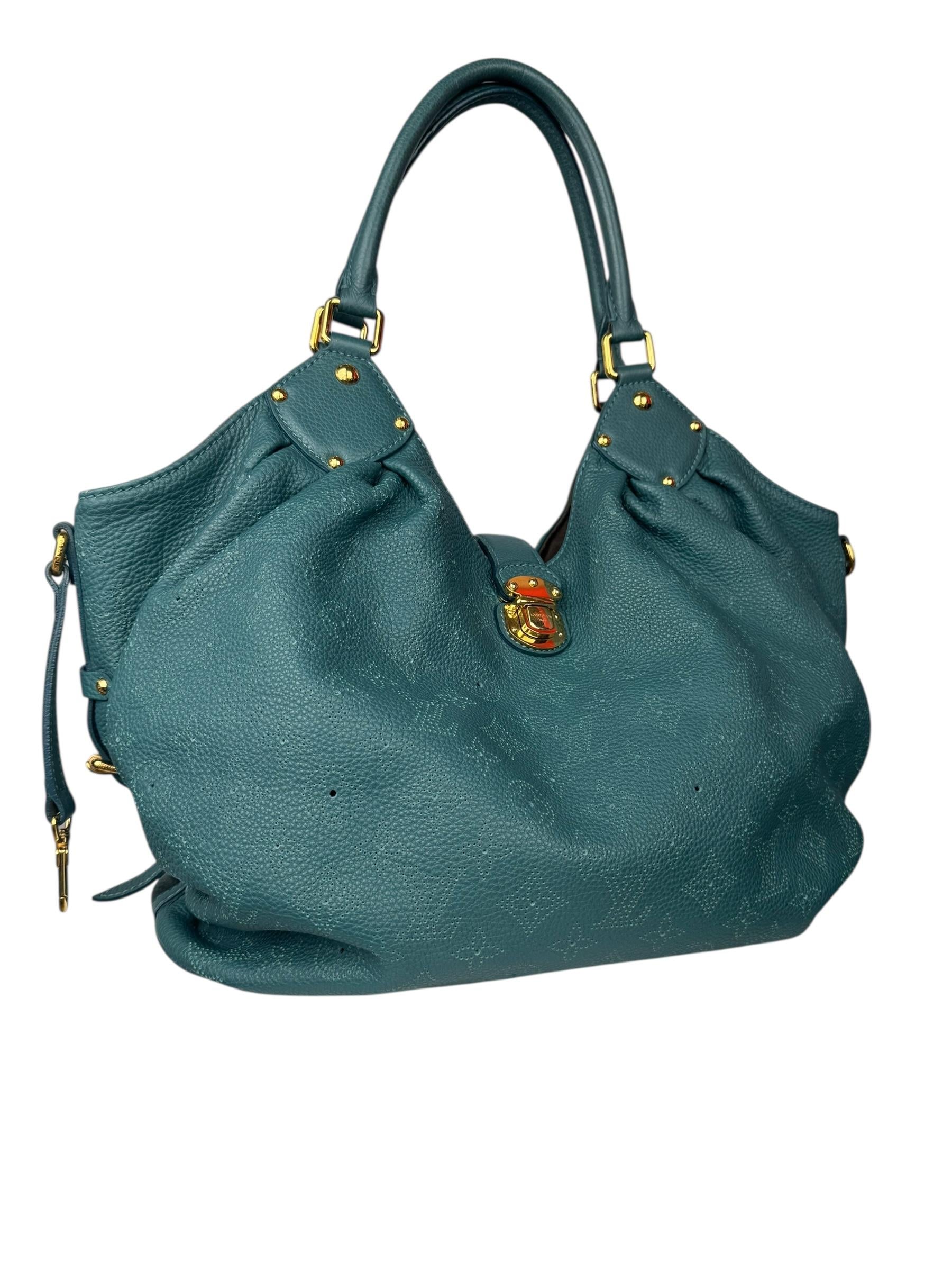 LOUIS VUITTON GREEN MAHINA TOTE BAG