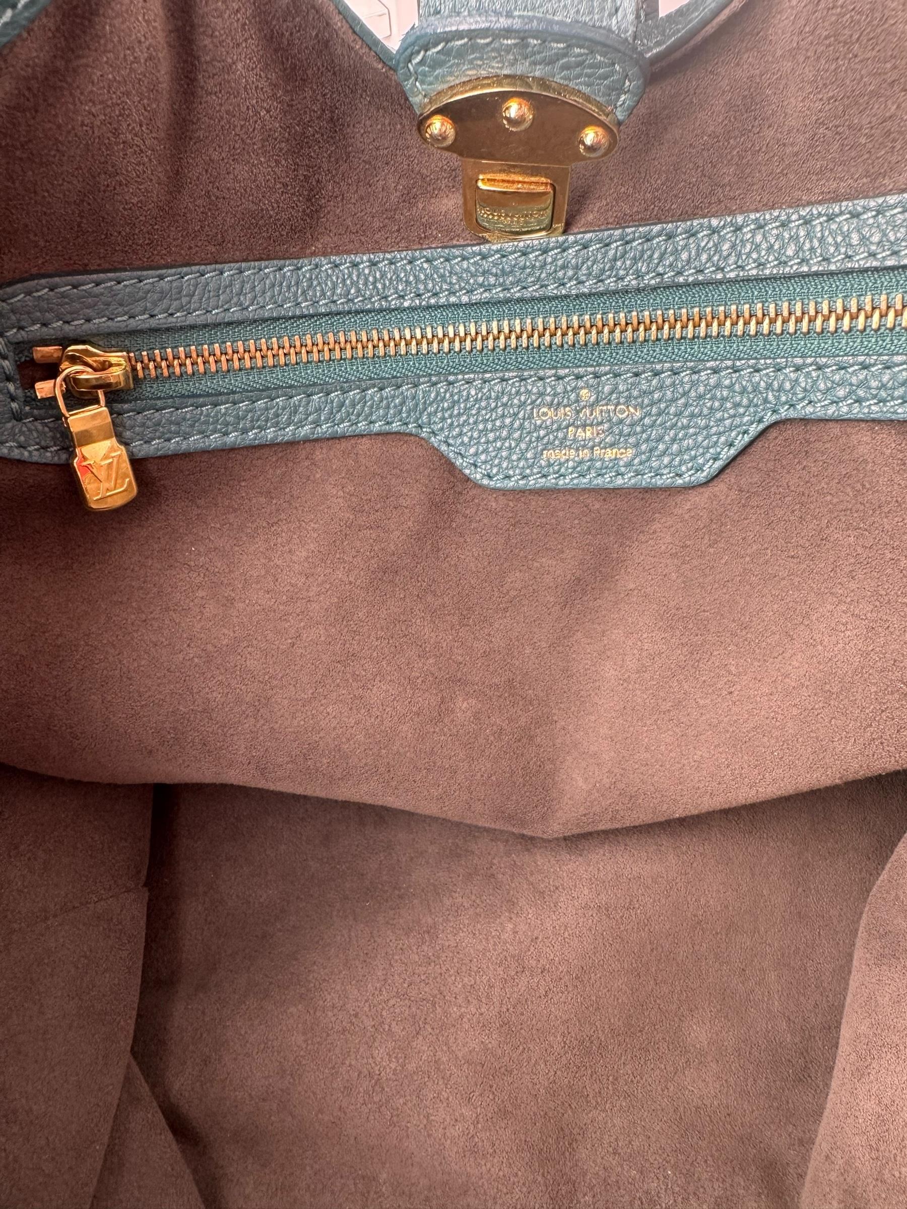 LOUIS VUITTON GREEN MAHINA TOTE BAG