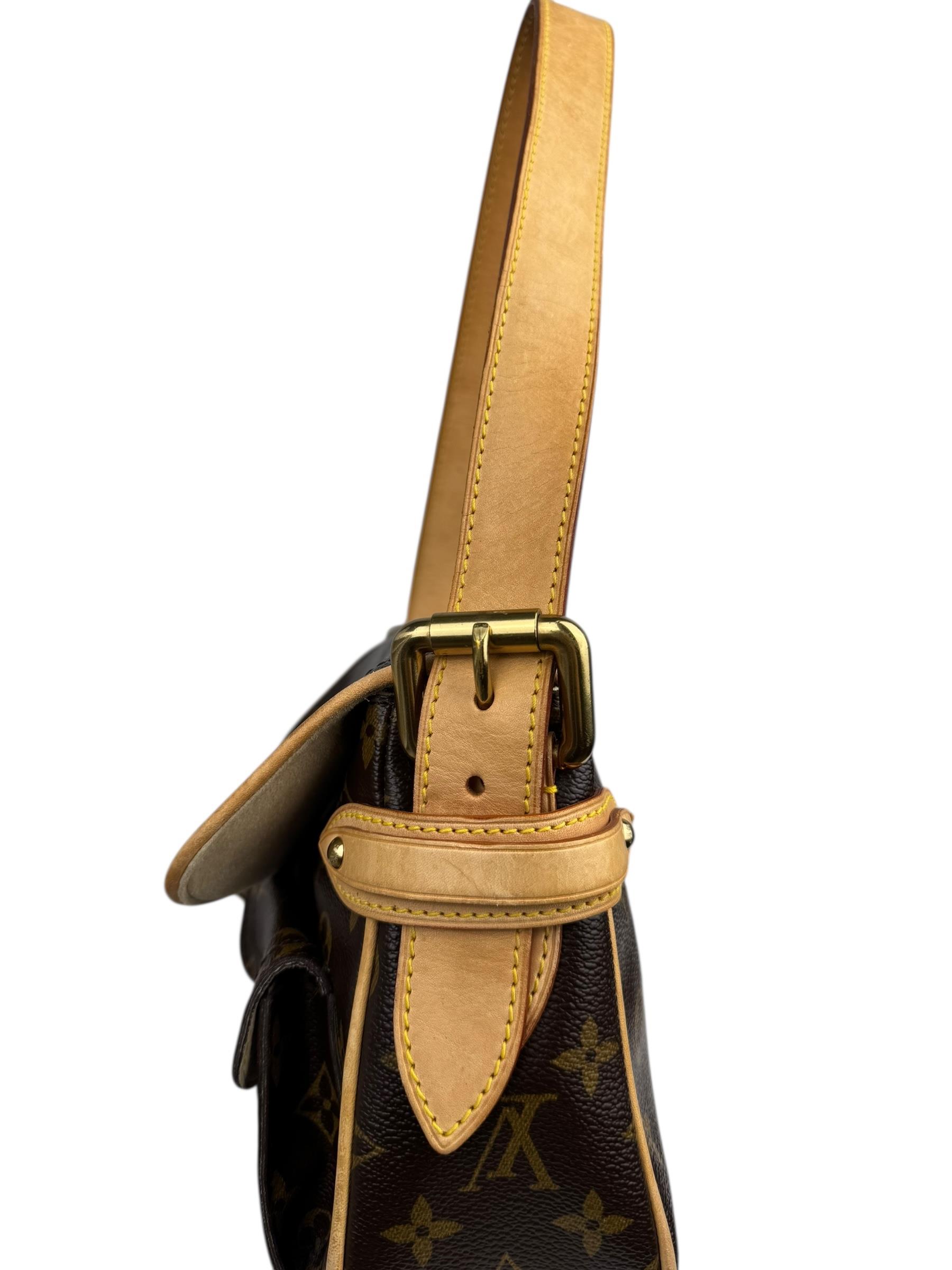 LOUIS VUITTON HUDSON PM SHOULDER BAG