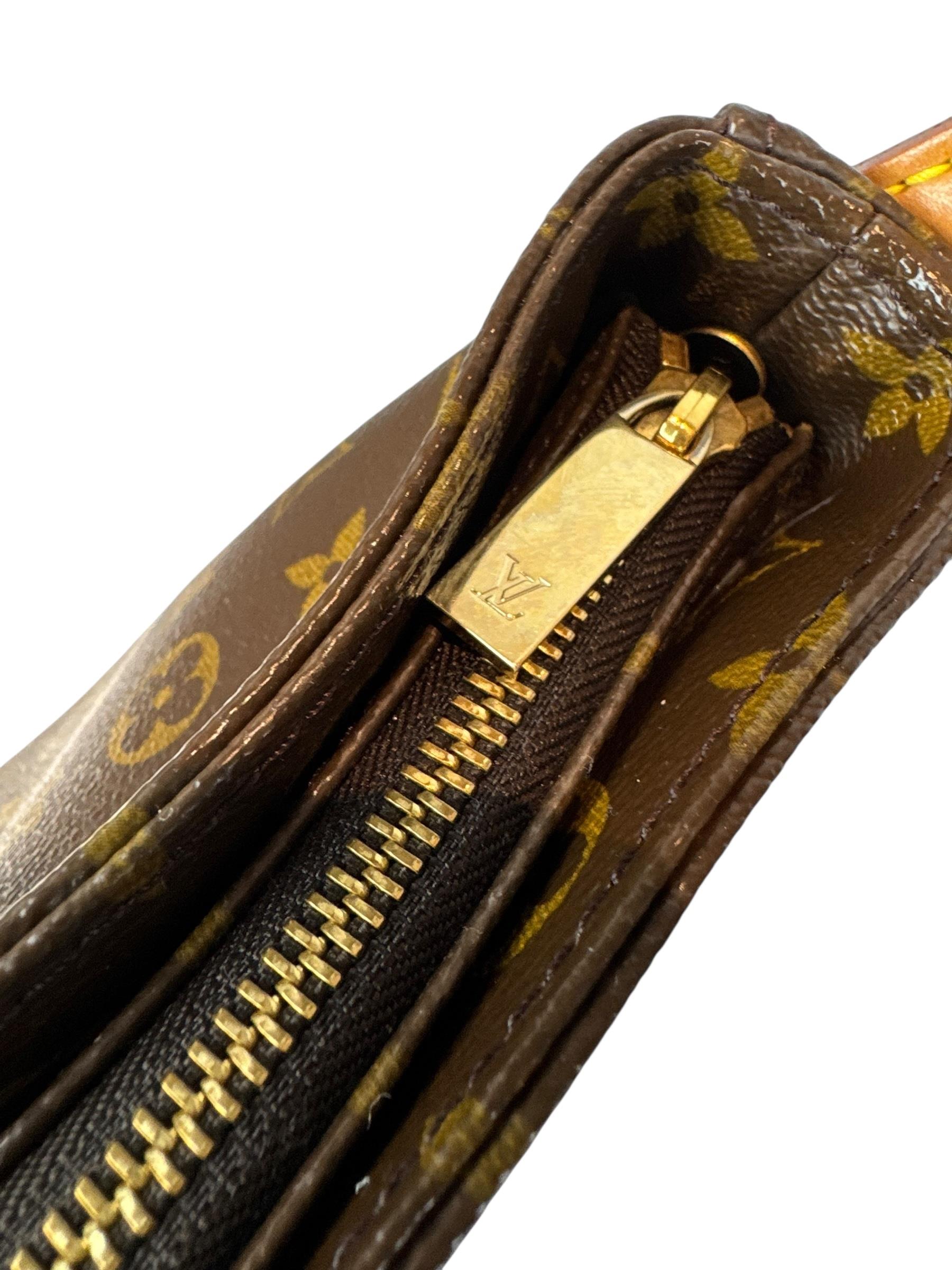 LOUIS VUITTON LOOPING GM SHOULDER BAG