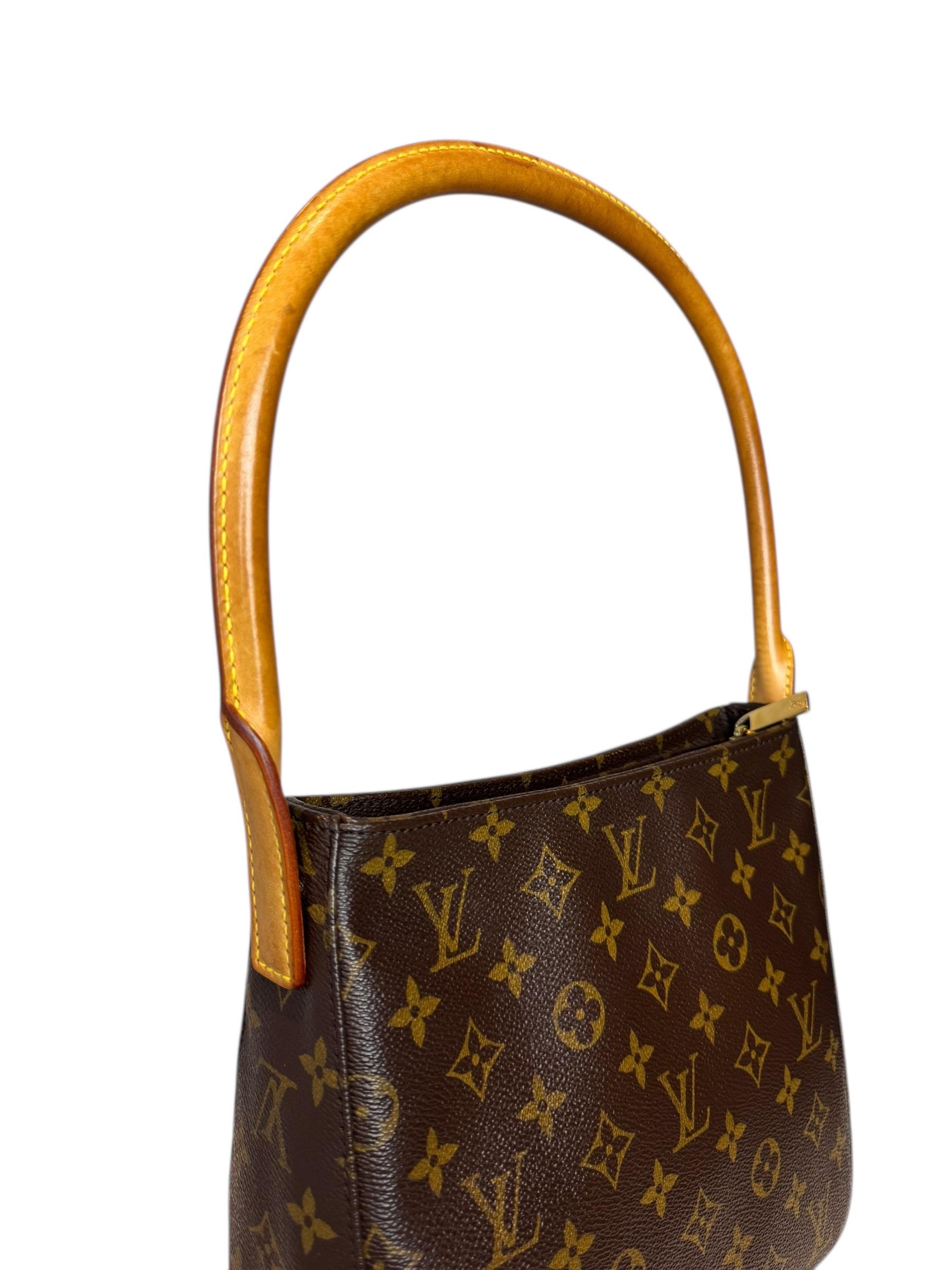 LOUIS VUITTON LOOPING MM BAG