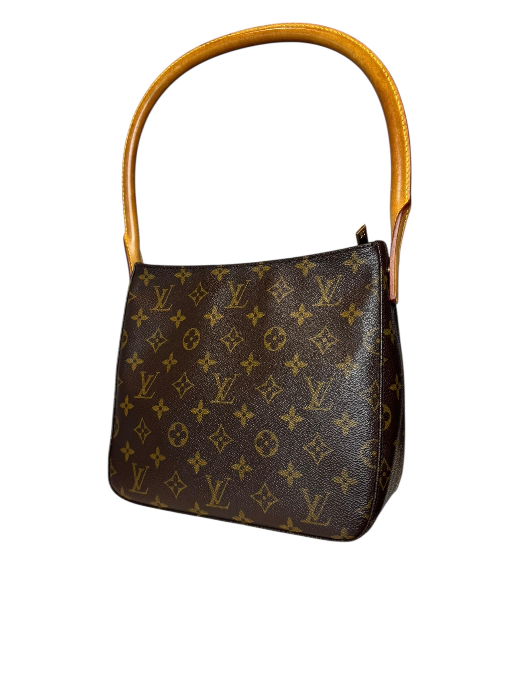 LOUIS VUITTON LOOPING MM BAG