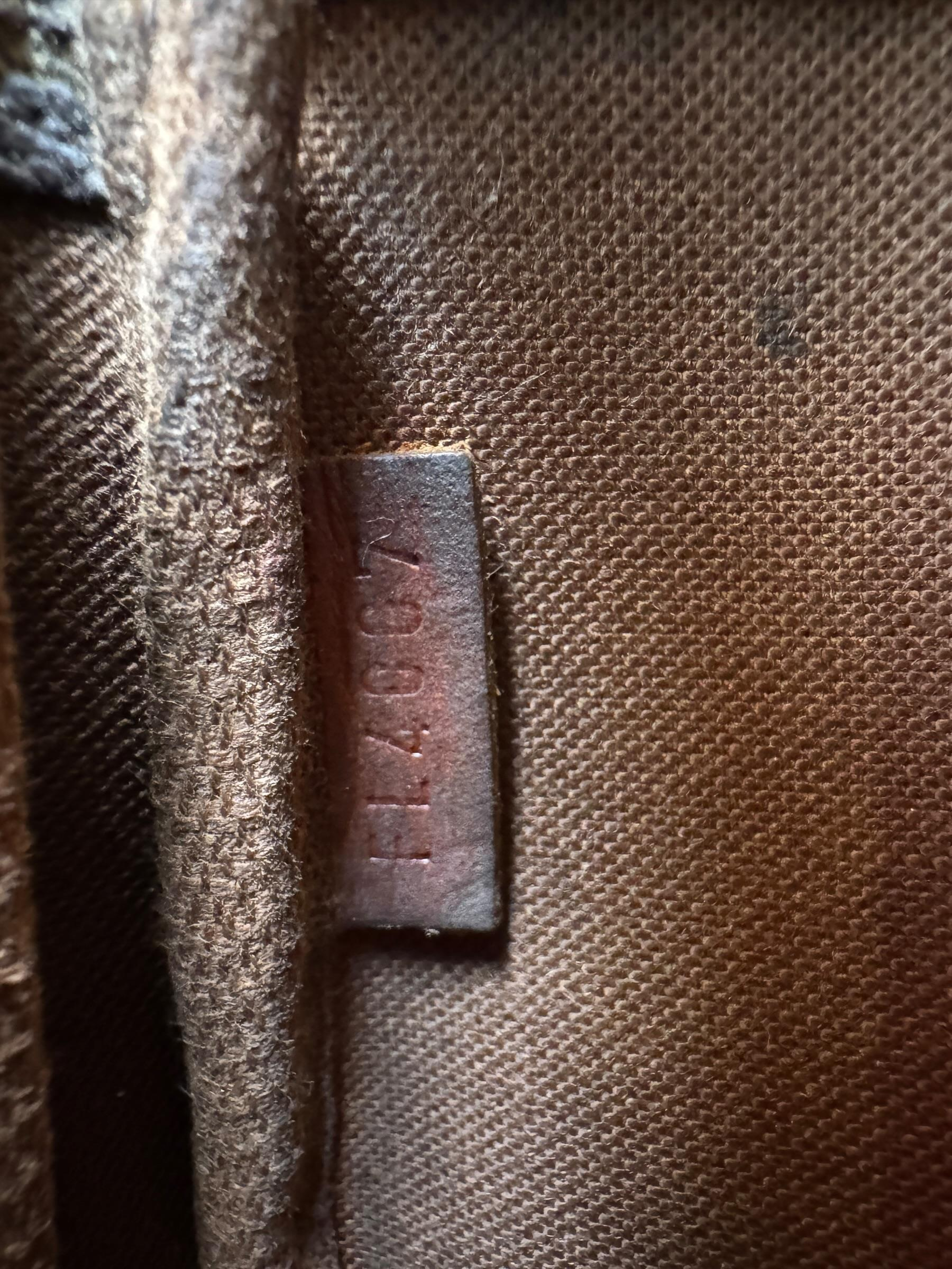 LOUIS VUITTON MINI POCHETTE