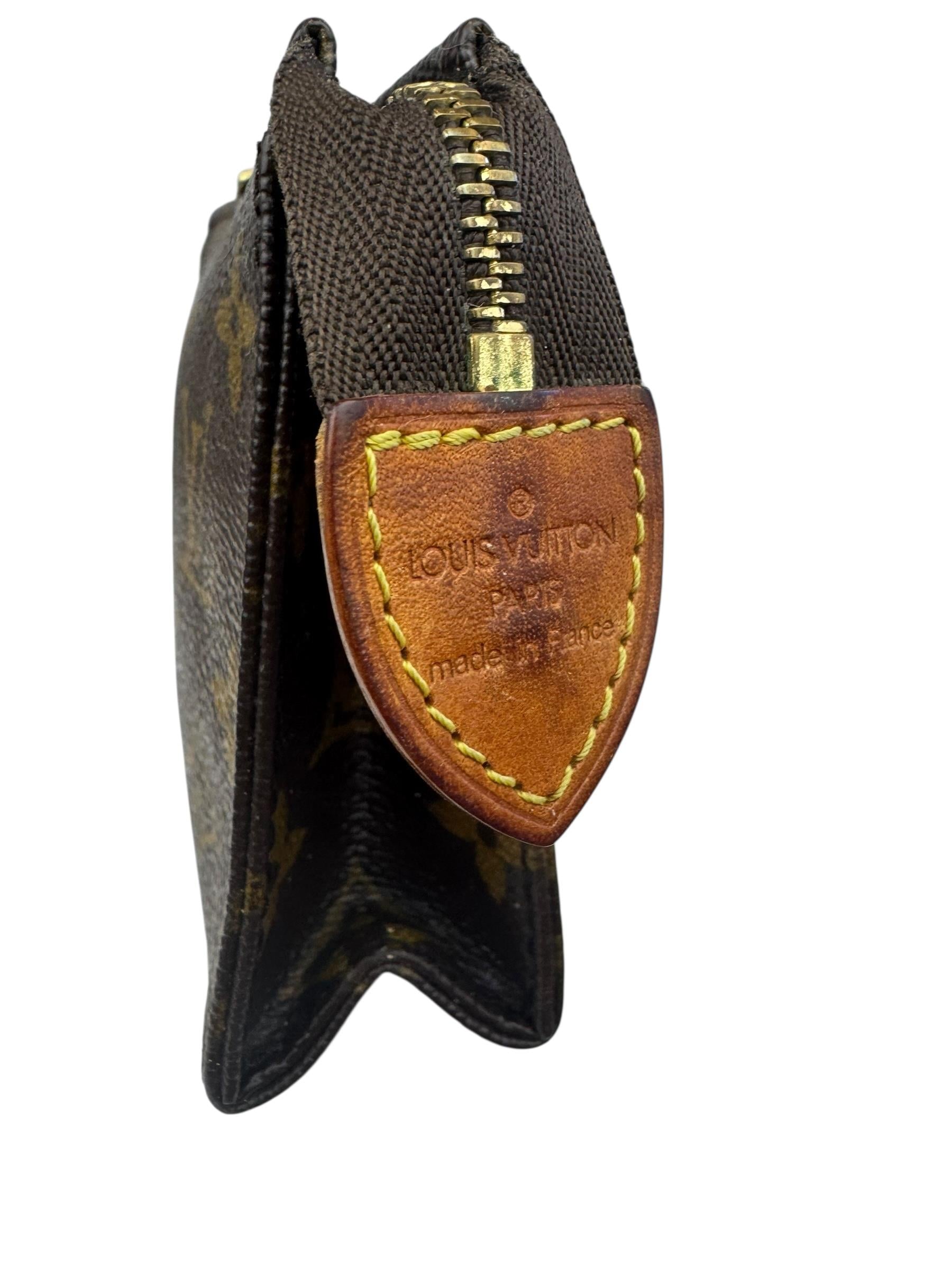 LOUIS VUITTON MINI POUCH 