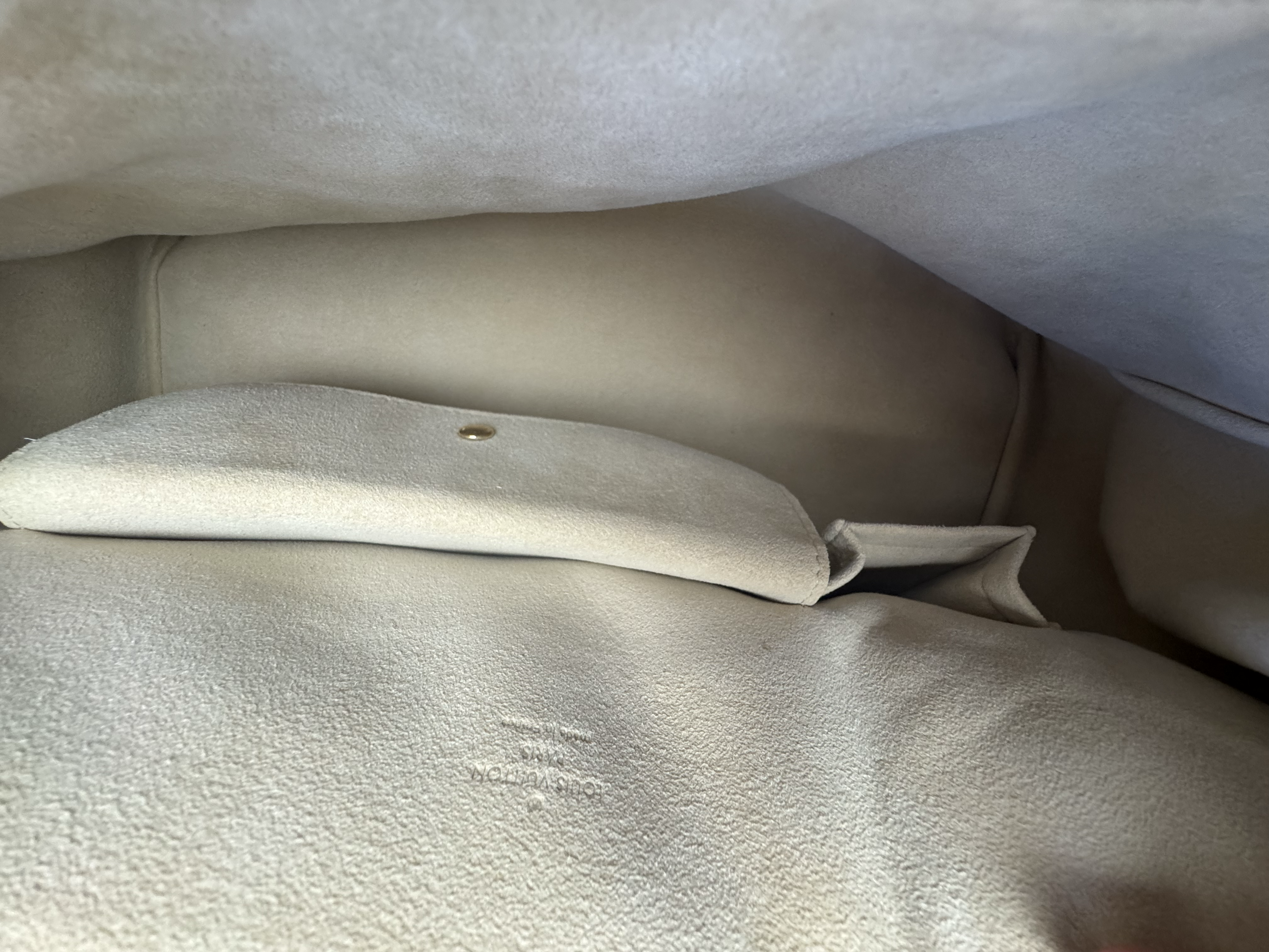 LOUIS VUITTON MONOGRAM BEVERLY GM BAG