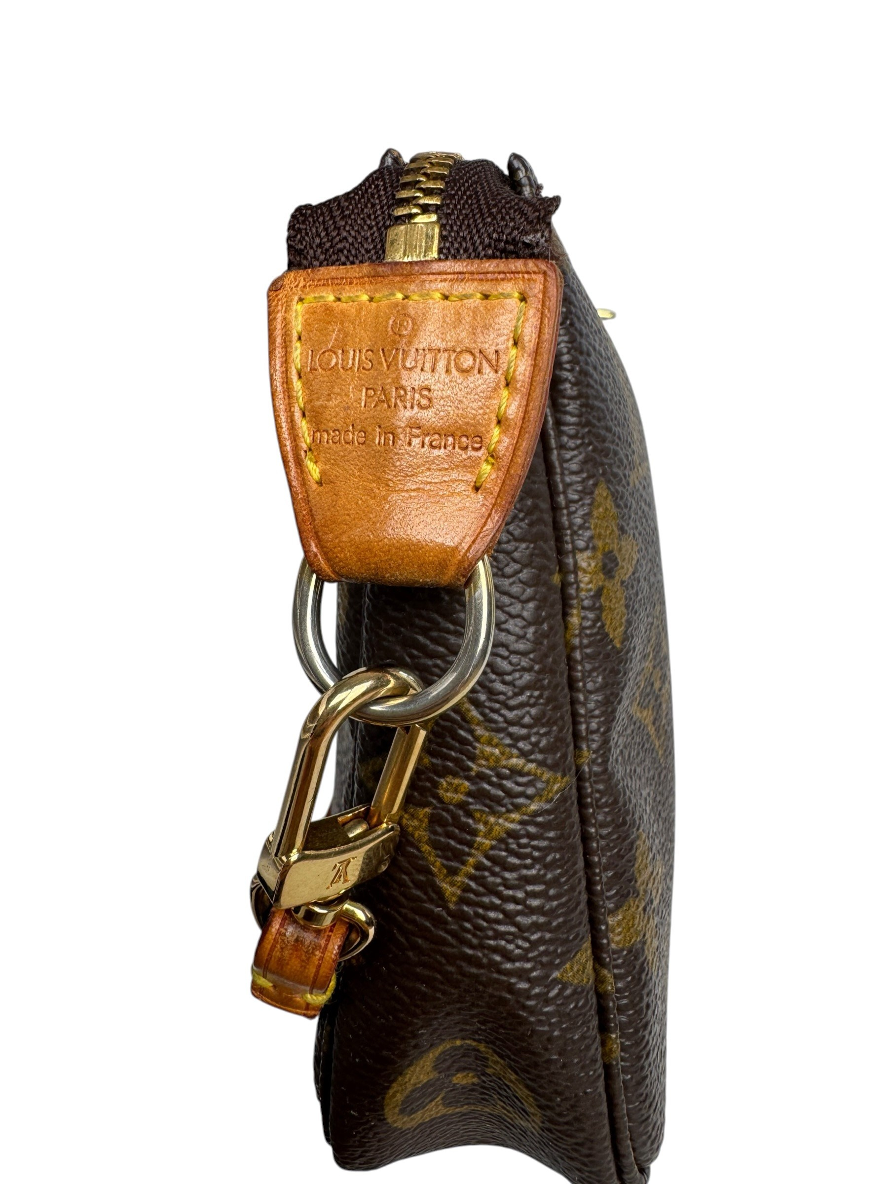 LOUIS VUITTON MONOGRAM CANVAS POCHETTE