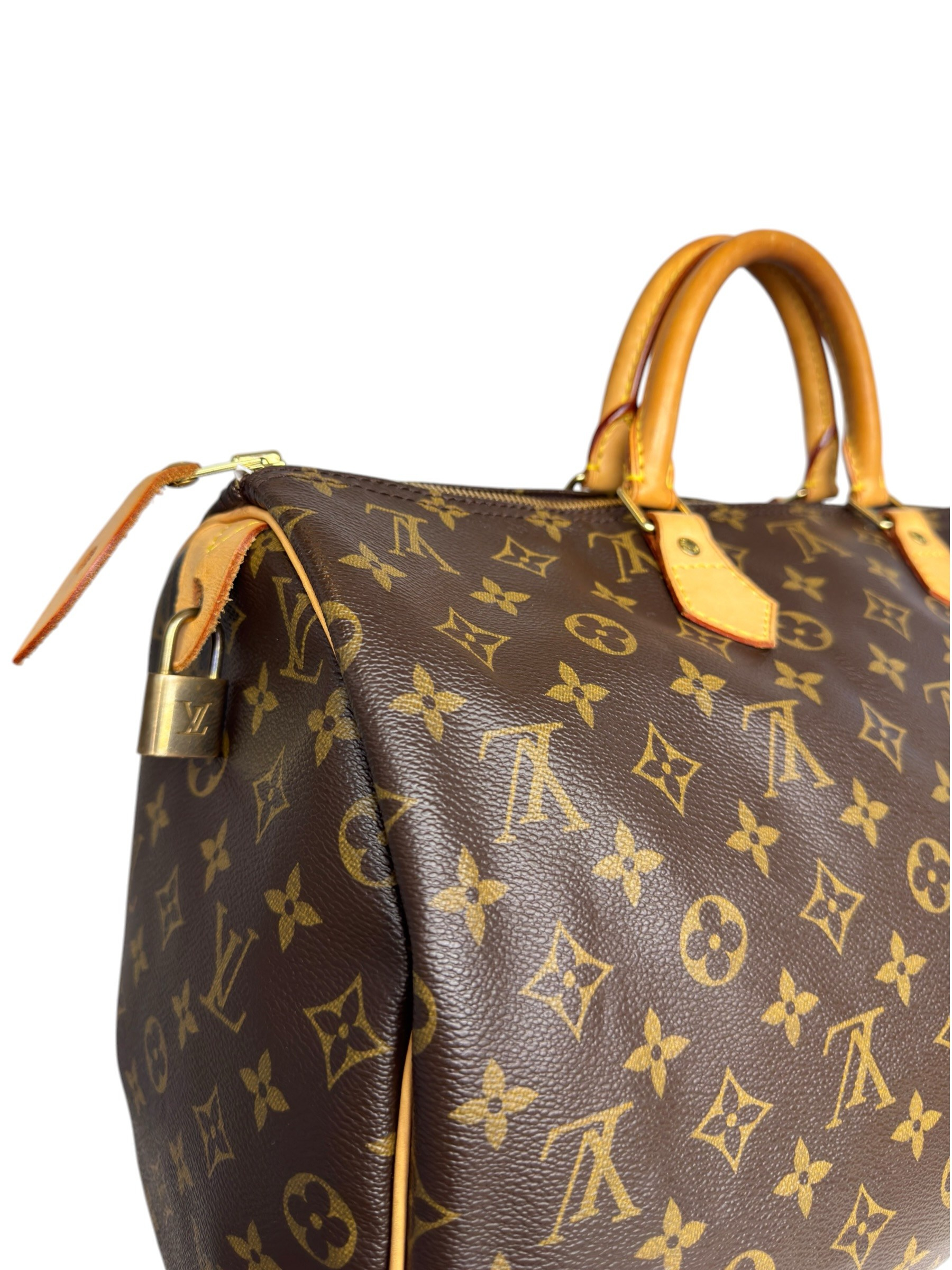 LOUIS VUITTON MONOGRAM CANVAS SPEEDY 40