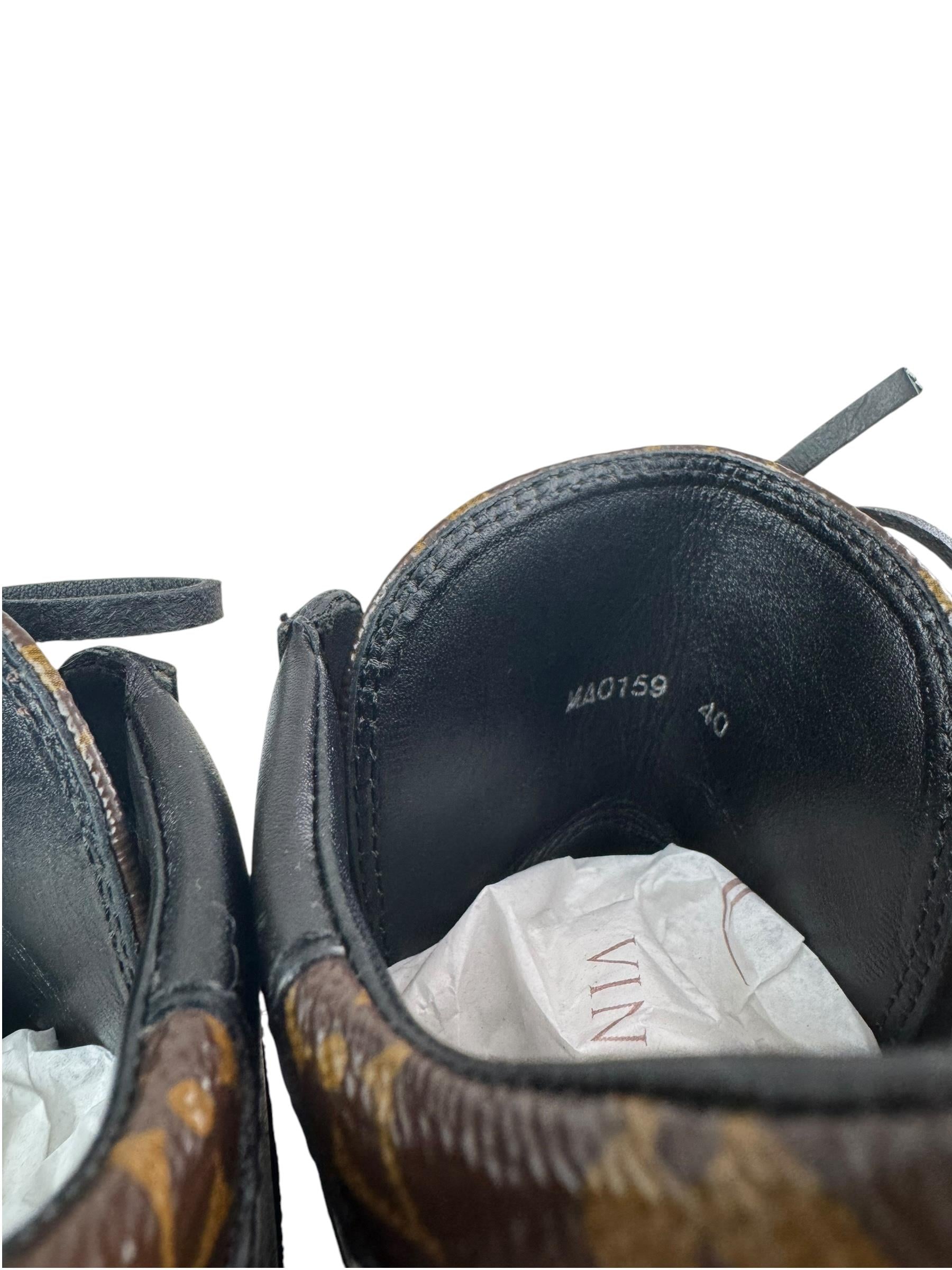 LOUIS VUITTON MONOGRAM LAUREATE DESERT BOOTS