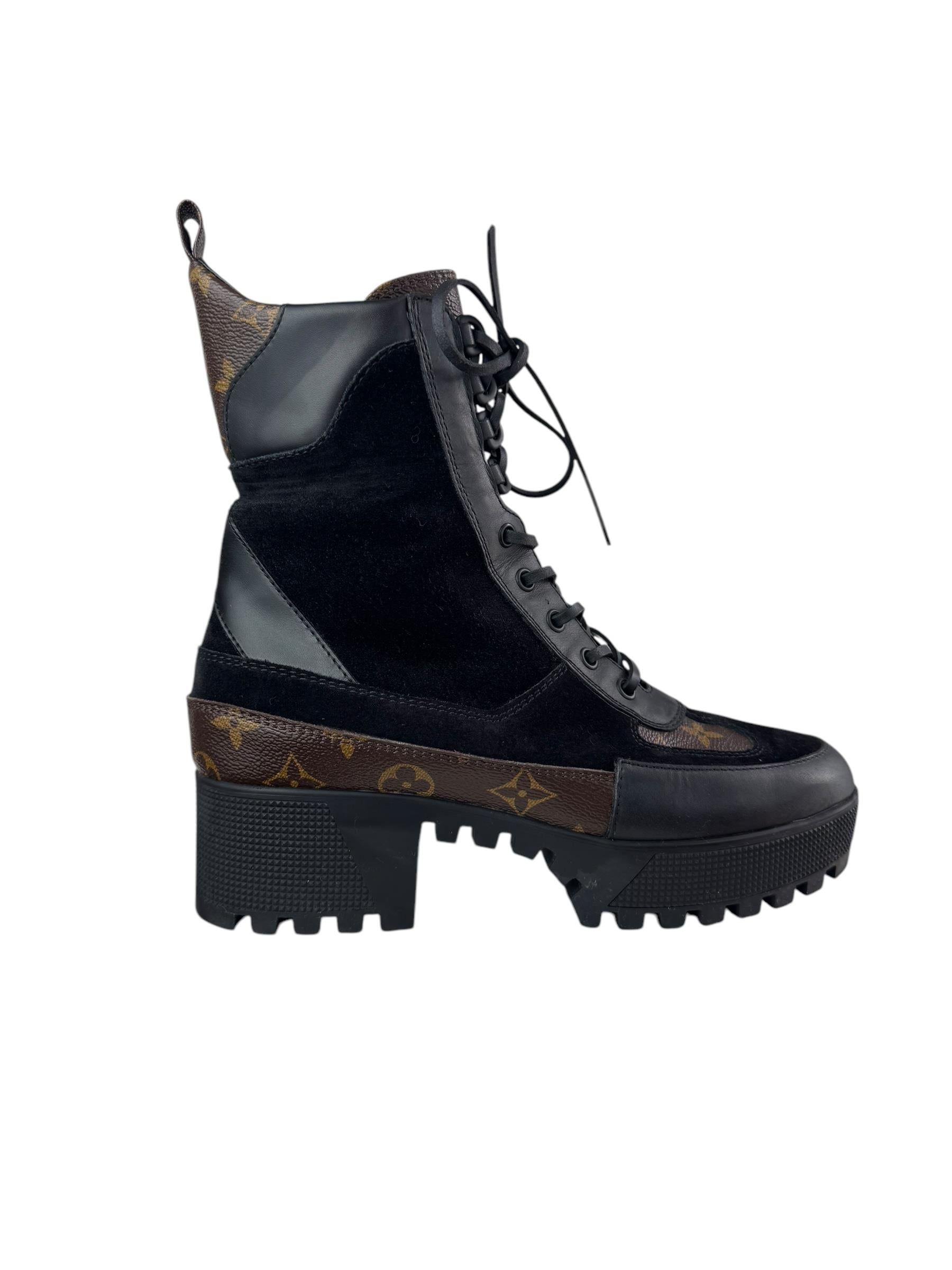 LOUIS VUITTON MONOGRAM LAUREATE DESERT BOOTS