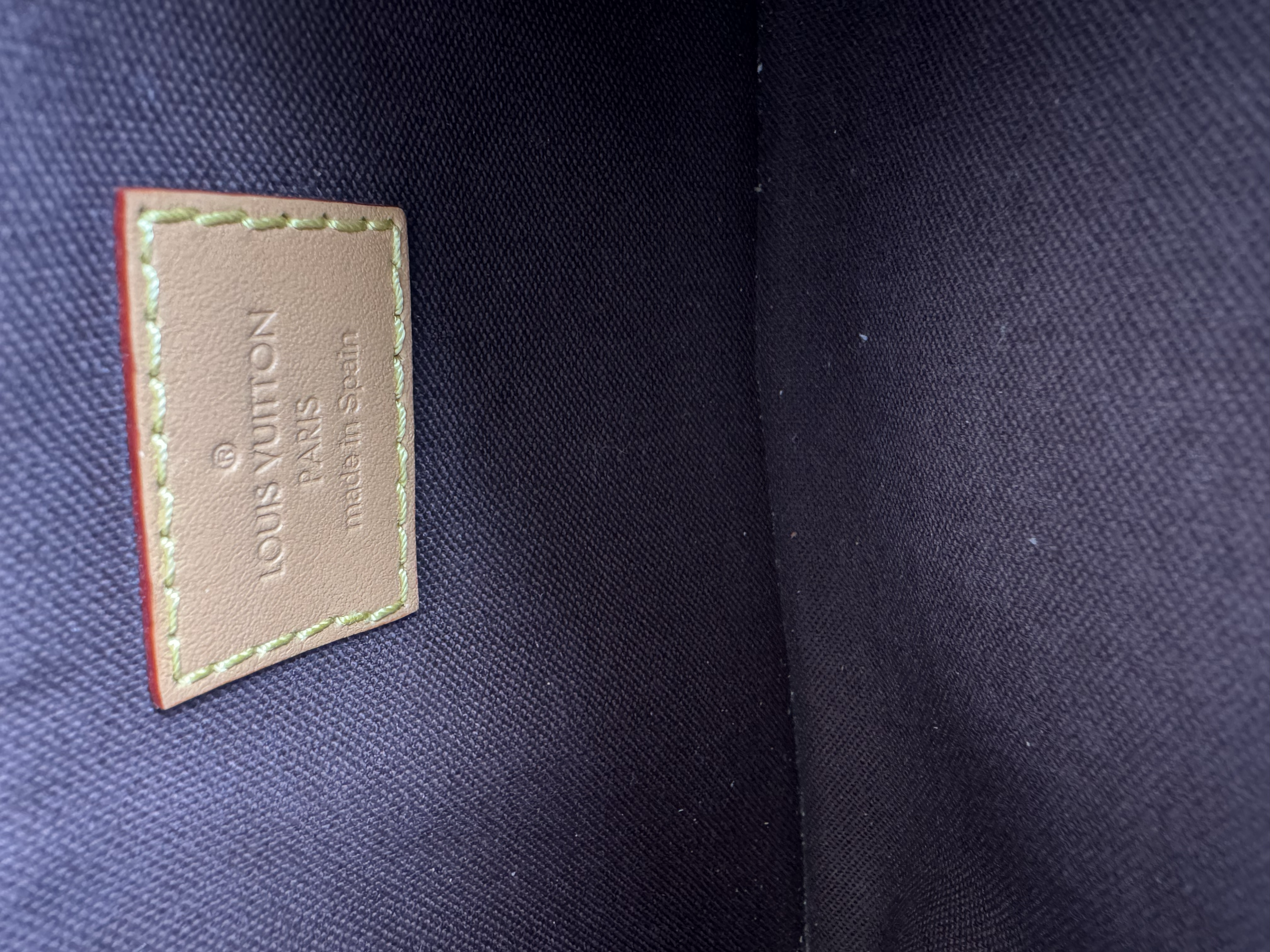 LOUIS VUITTON MONOGRAM LIV POCHETTE